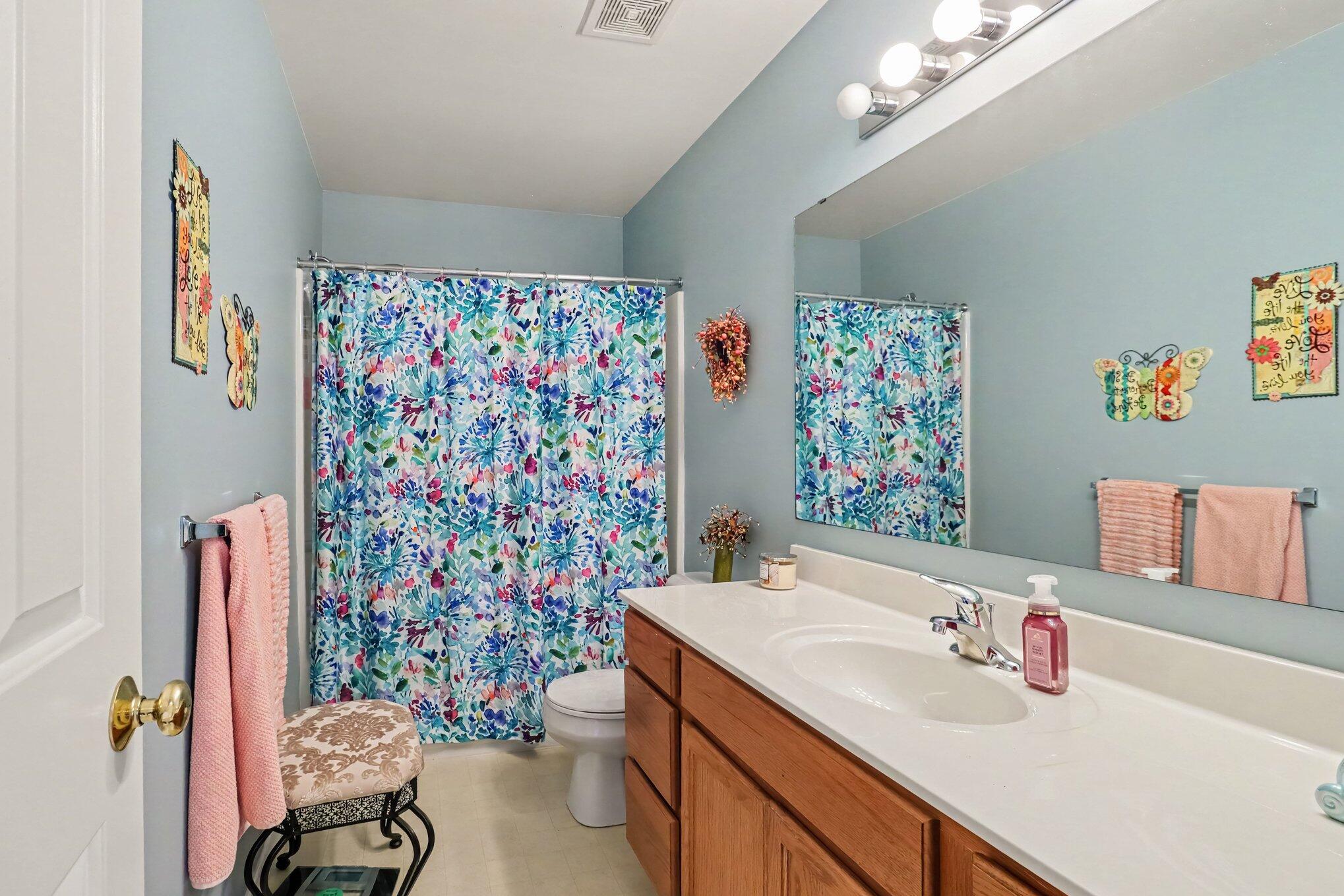 3910 Avery Drive NW Grand Rapids MI 49534