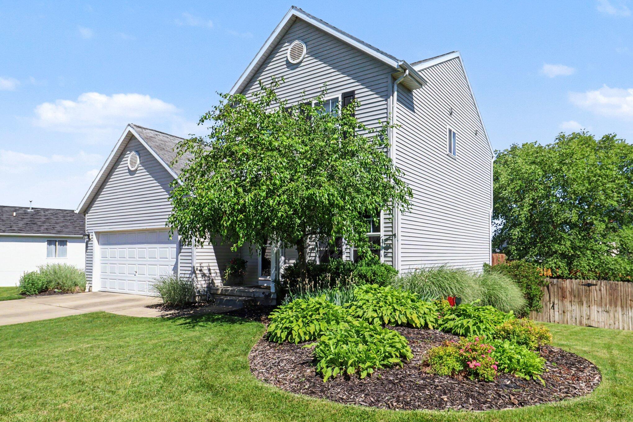 3910 Avery Drive NW Grand Rapids MI 49534