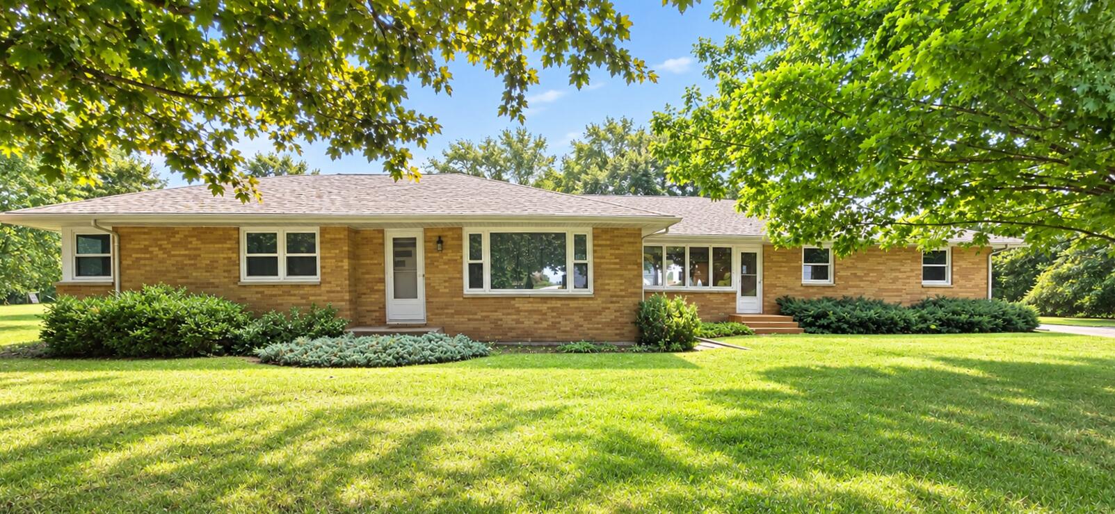 Kalamazoo MI, 9072 Douglas Avenue