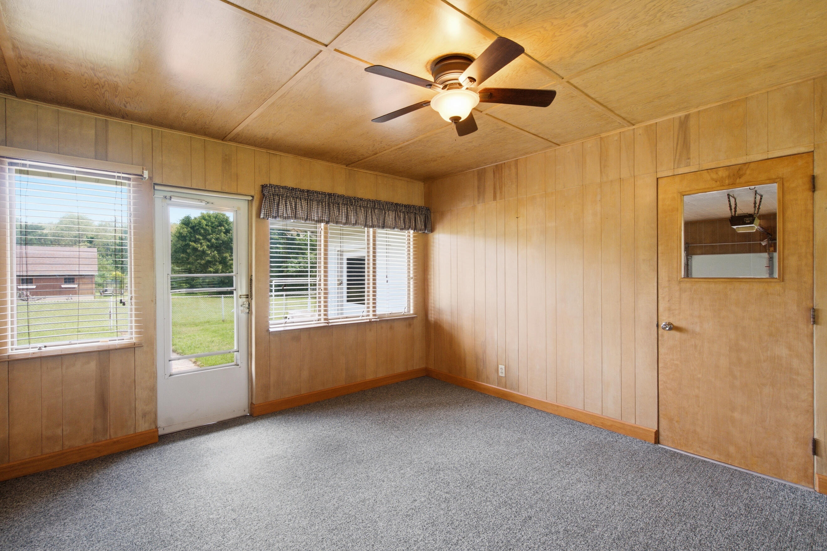 9072 Douglas Avenue Kalamazoo MI 49009