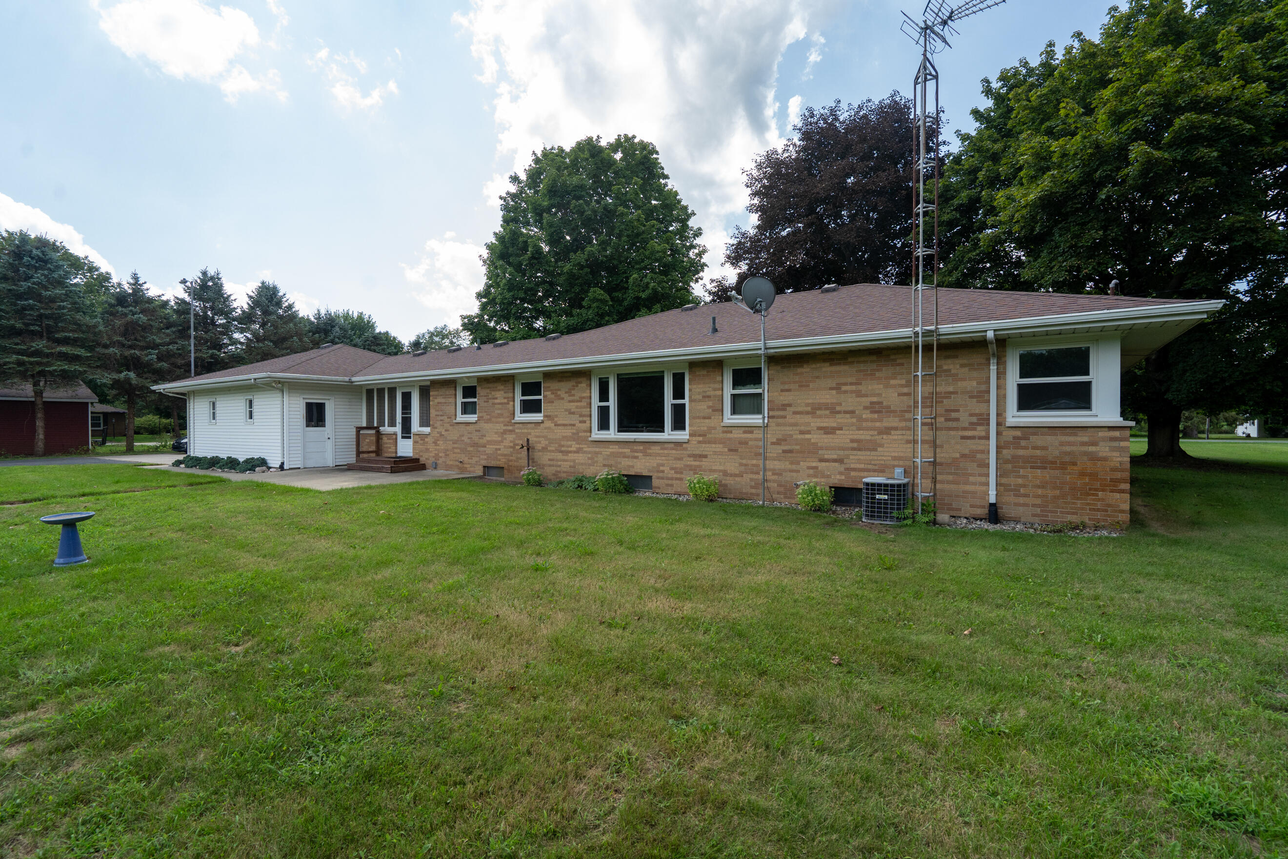 9072 Douglas Avenue Kalamazoo MI 49009