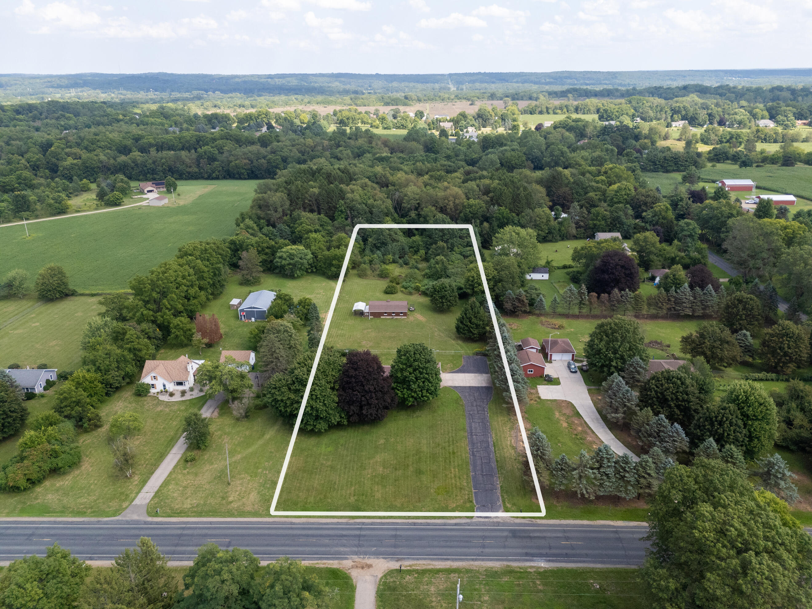 9072 Douglas Avenue Kalamazoo MI 49009