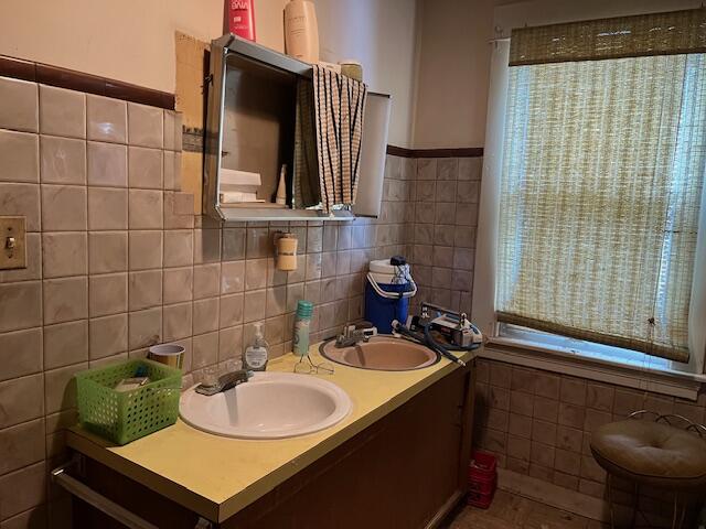215 Garfield Avenue NW Grand Rapids MI 49504