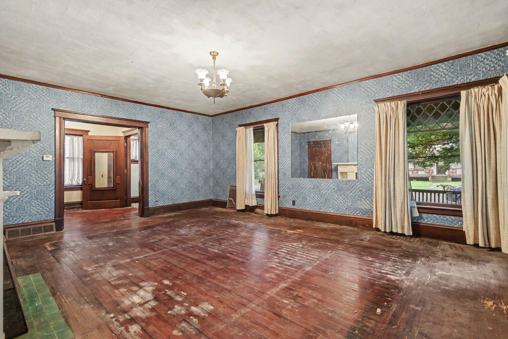 709 Egleston Avenue Kalamazoo MI 49001