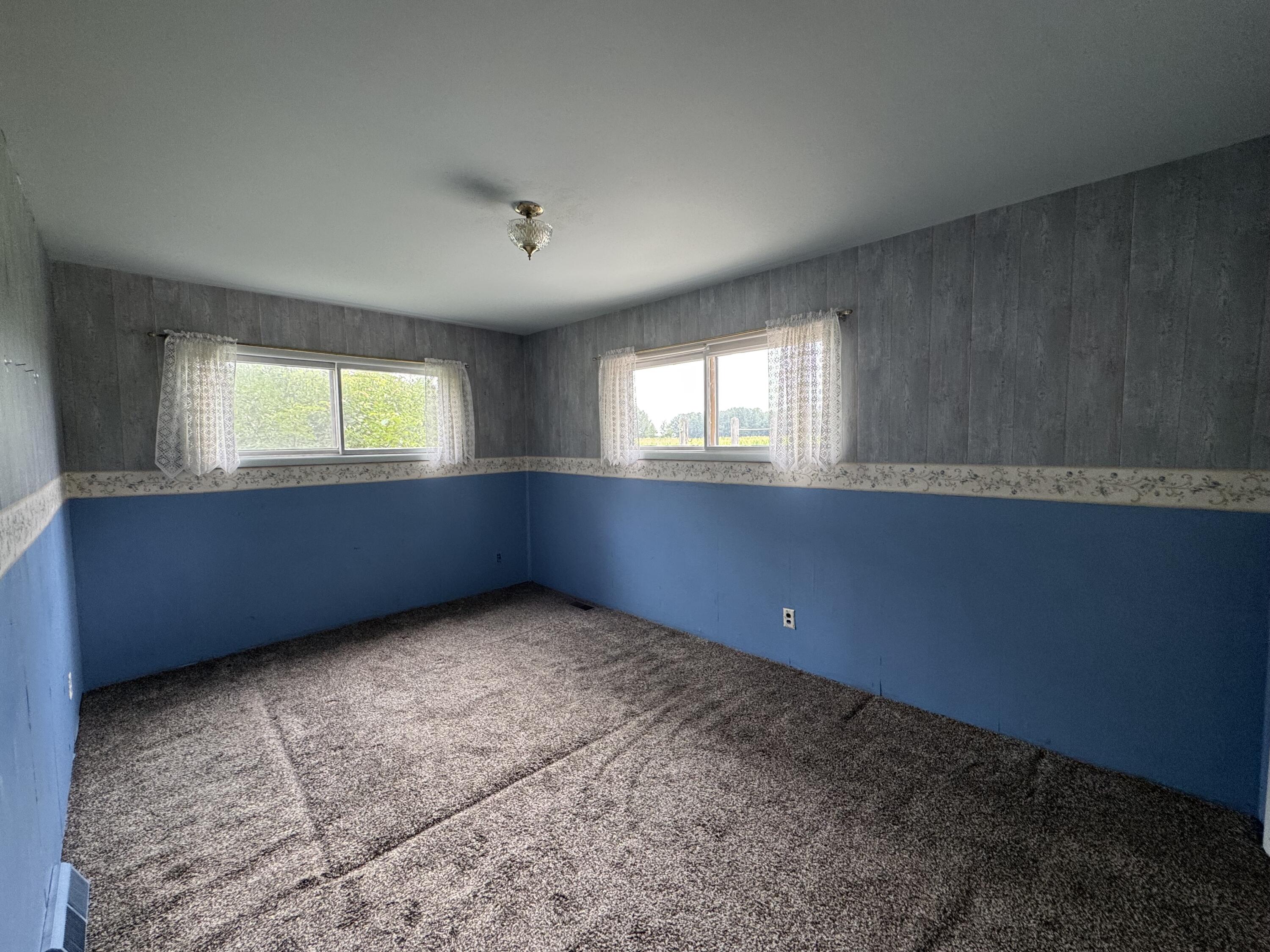 6352 Gavin Lake Avenue NE Rockford MI 49341