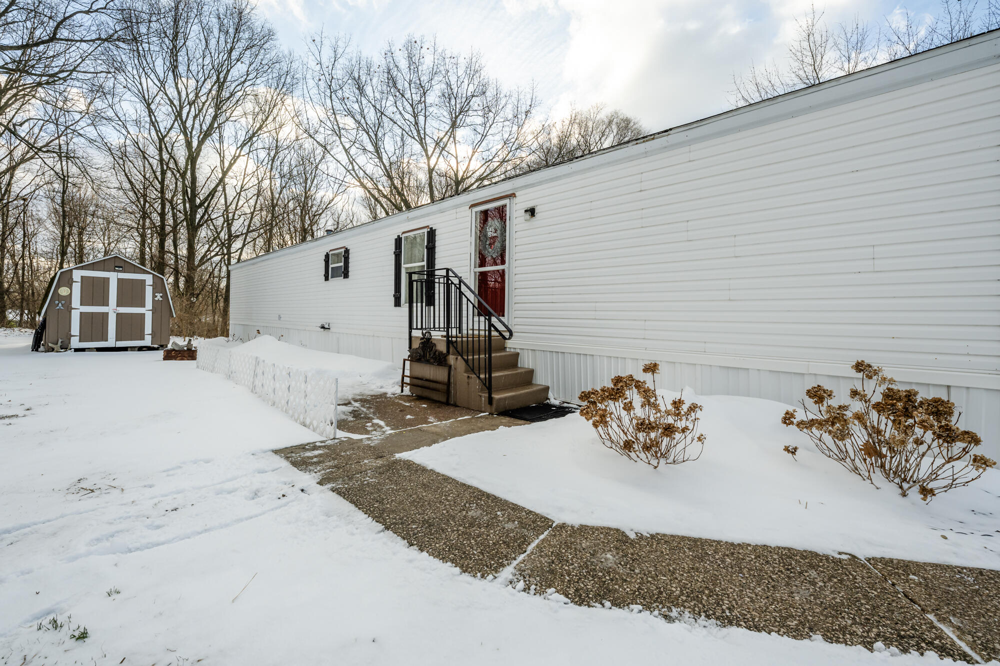 1565 M-63 Benton Harbor MI 49022