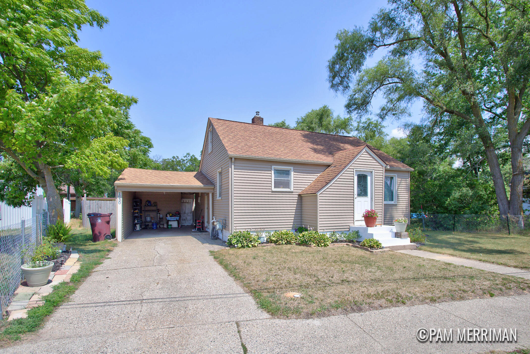 1630 Evanston Avenue Muskegon MI 49442