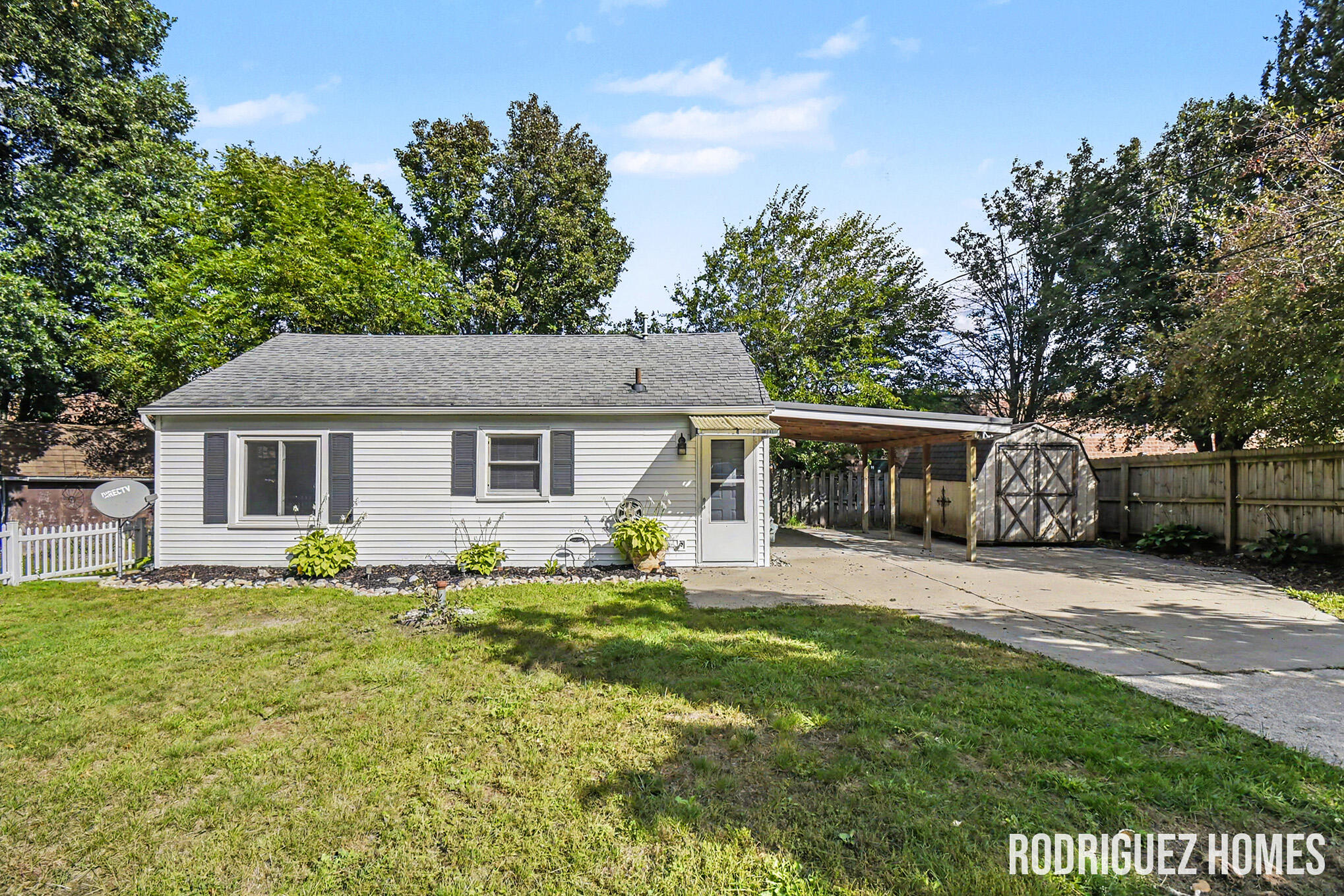 8242 Freeland Avenue SW Byron Center MI 49315