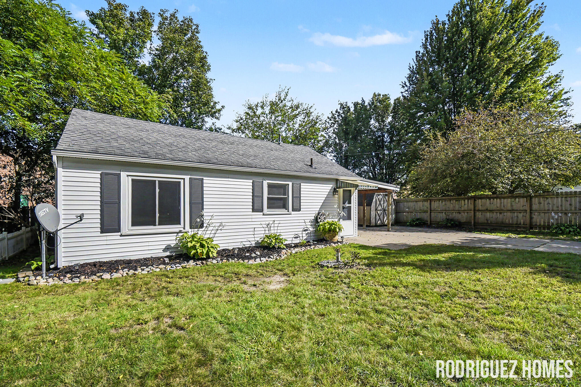 8242 Freeland Avenue SW Byron Center MI 49315