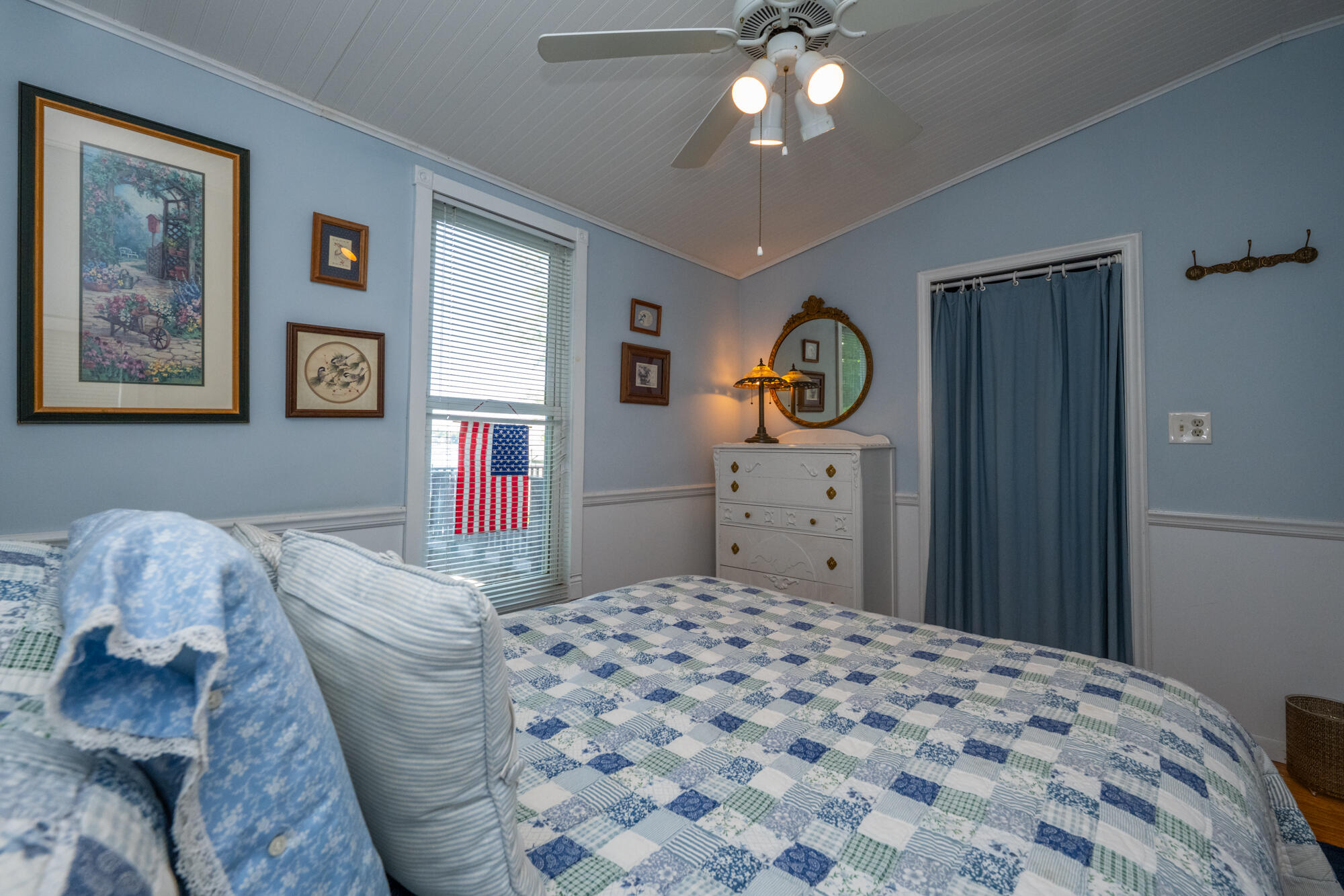 7830 Pear Coloma MI 49038