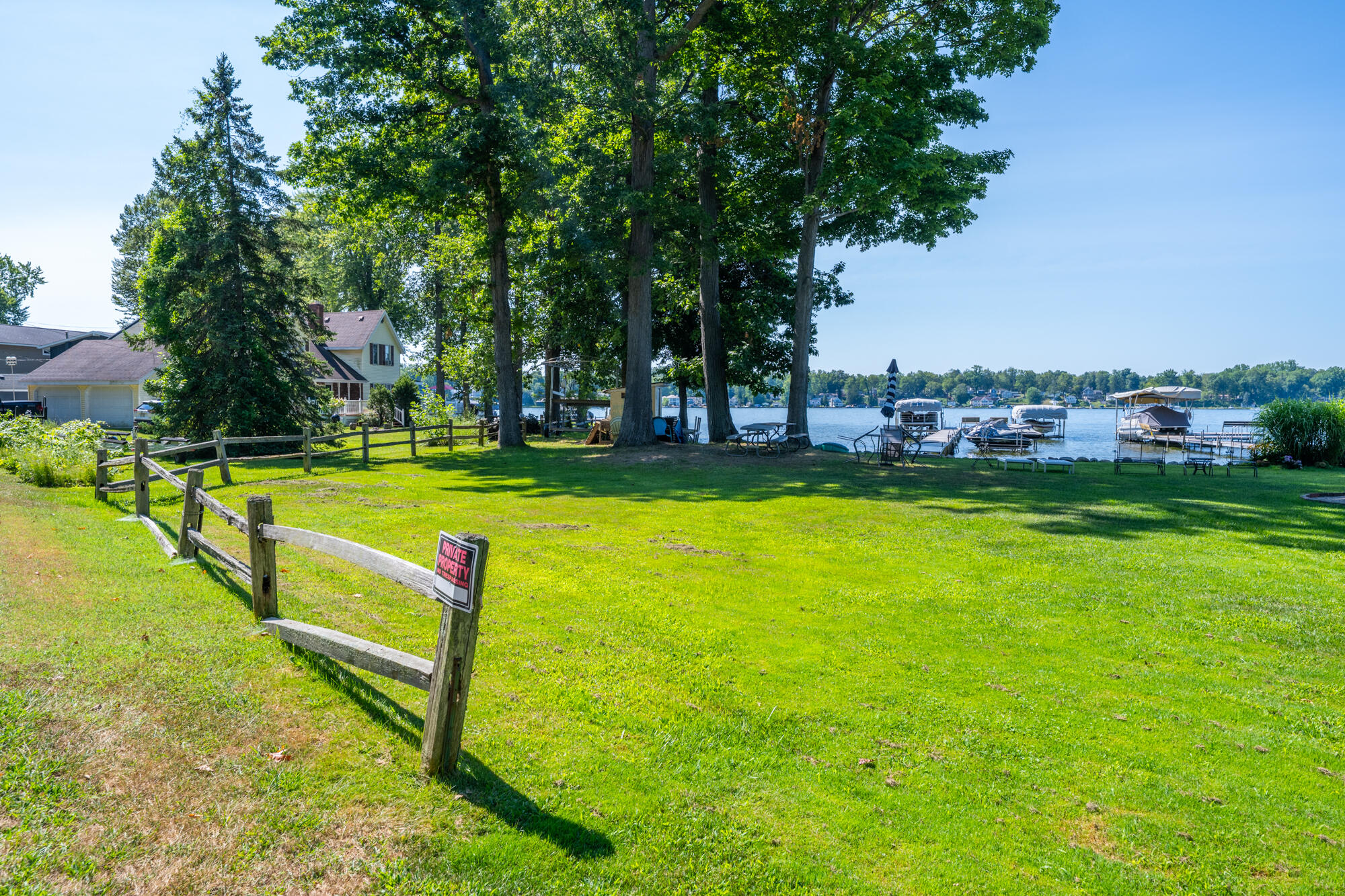 7830 Pear Coloma MI 49038