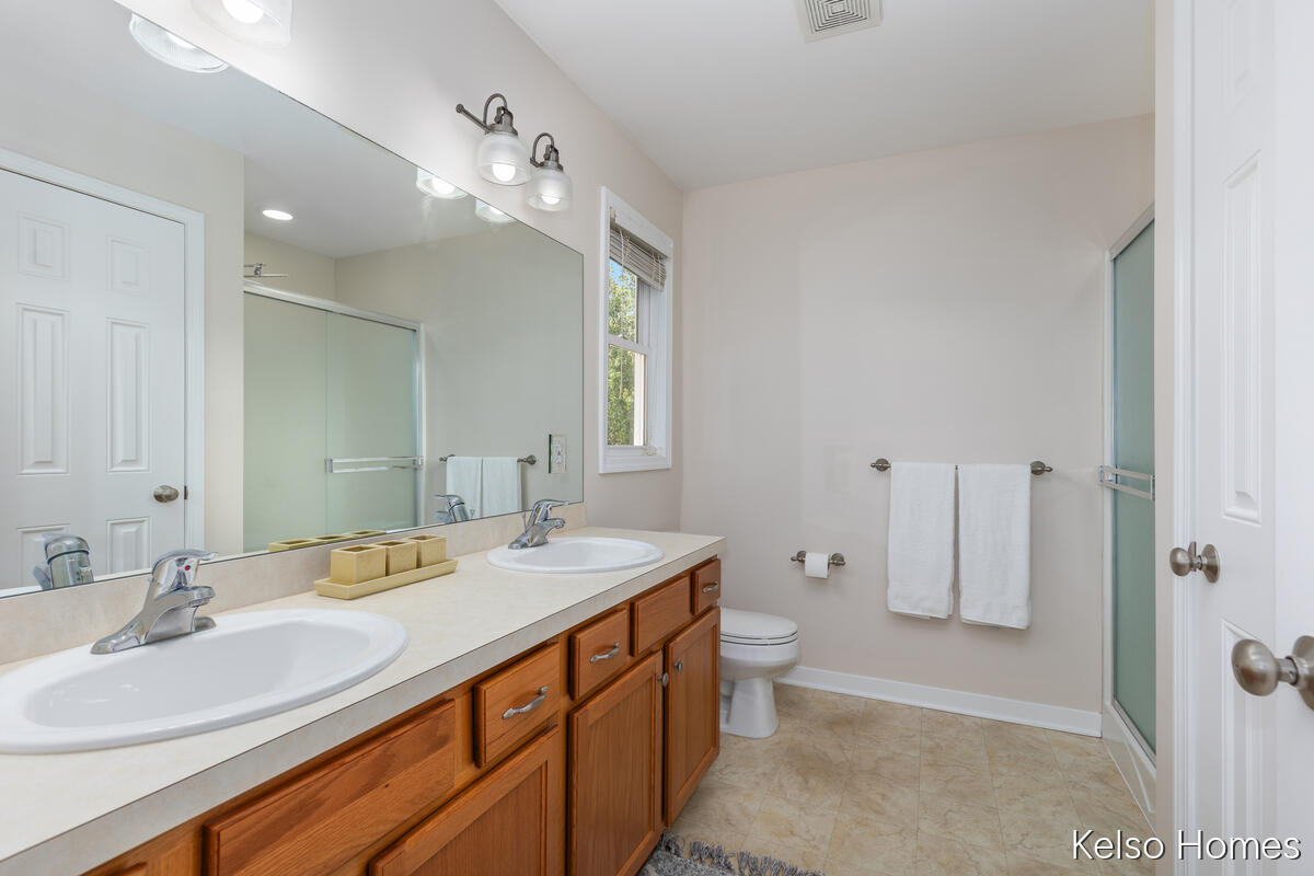 2222 Beatrice Drive NE Grand Rapids MI 49505