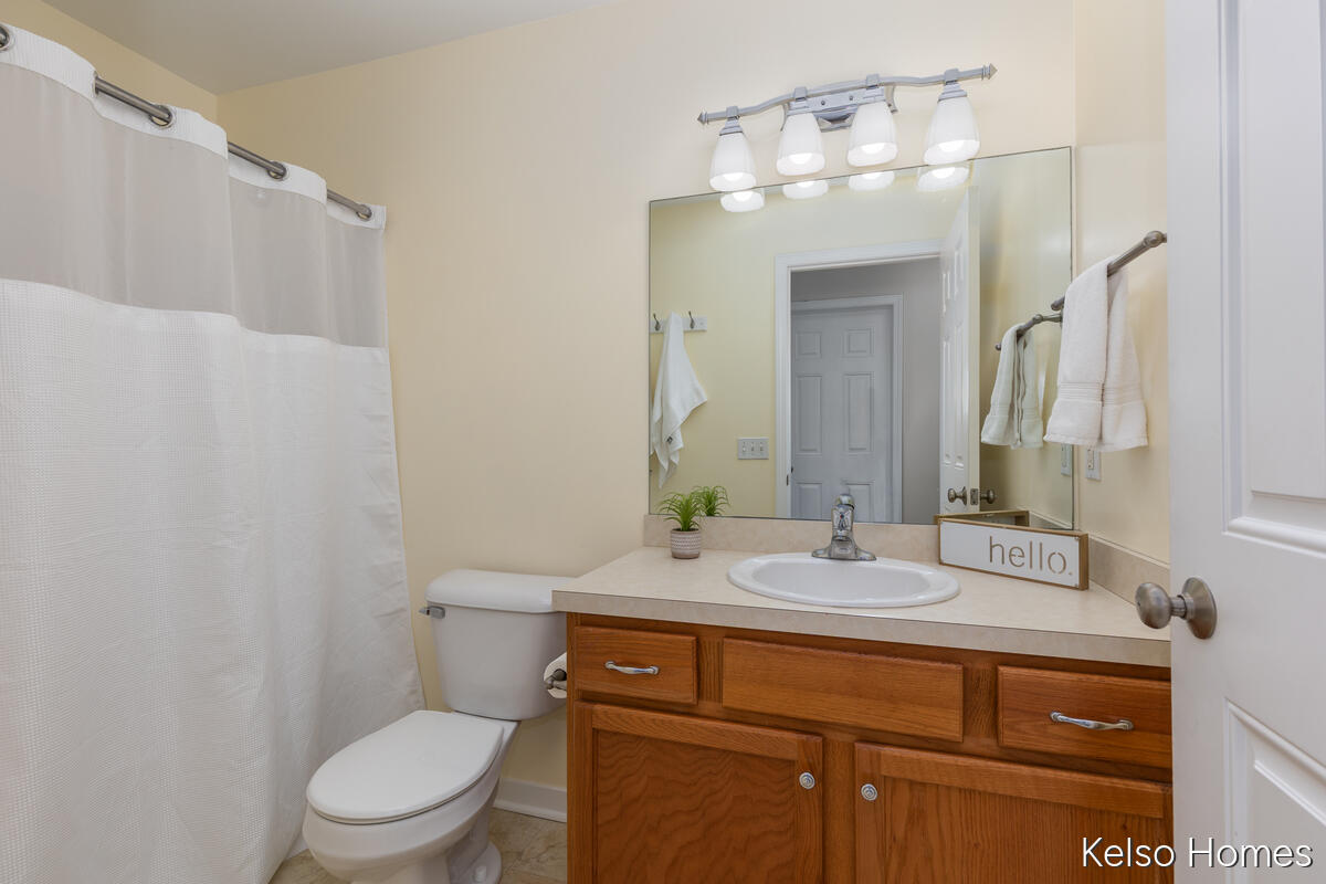 2222 Beatrice Drive NE Grand Rapids MI 49505