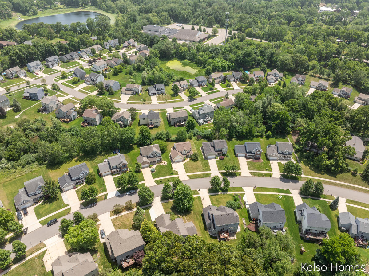 2222 Beatrice Drive NE Grand Rapids MI 49505