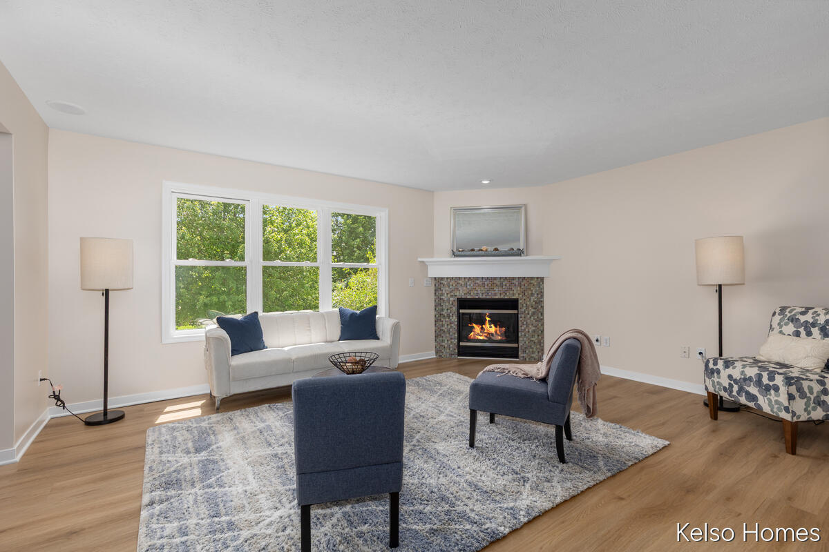 2222 Beatrice Drive NE Grand Rapids MI 49505