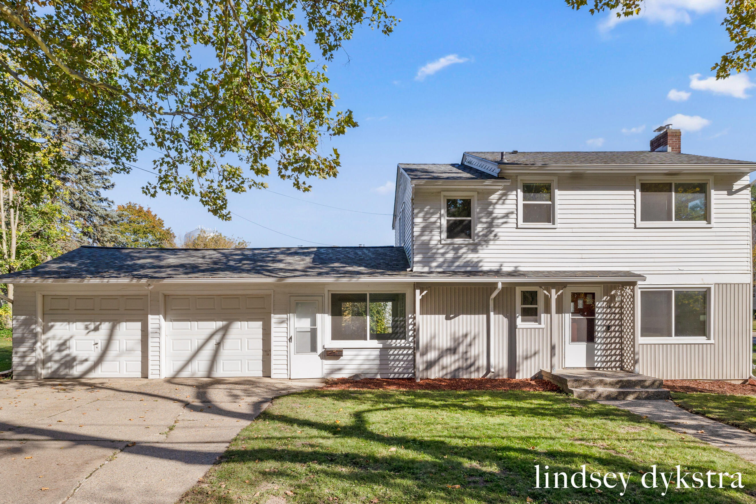 1842 Diamond Avenue NE Grand Rapids MI 49505