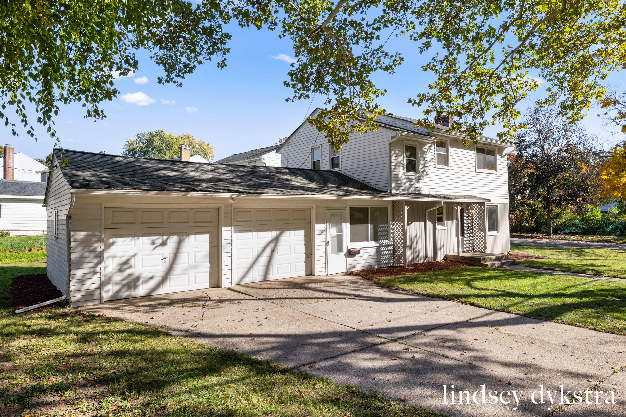 1842 Diamond Avenue NE Grand Rapids MI 49505