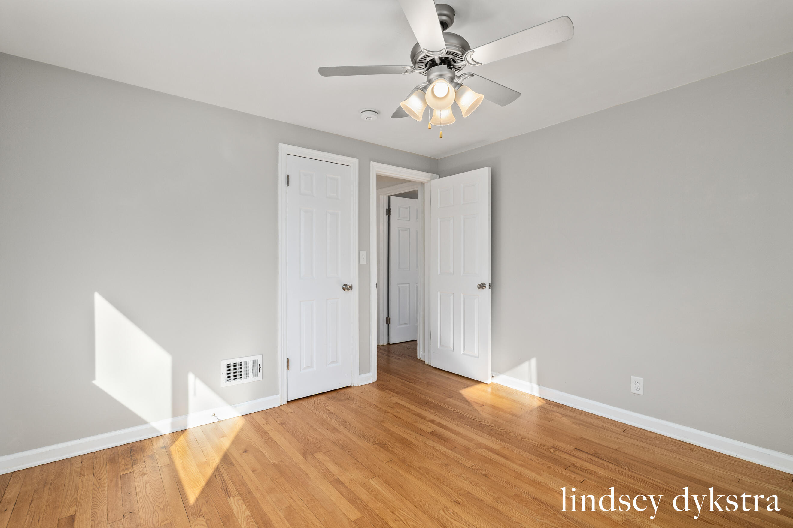 1842 Diamond Avenue NE Grand Rapids MI 49505