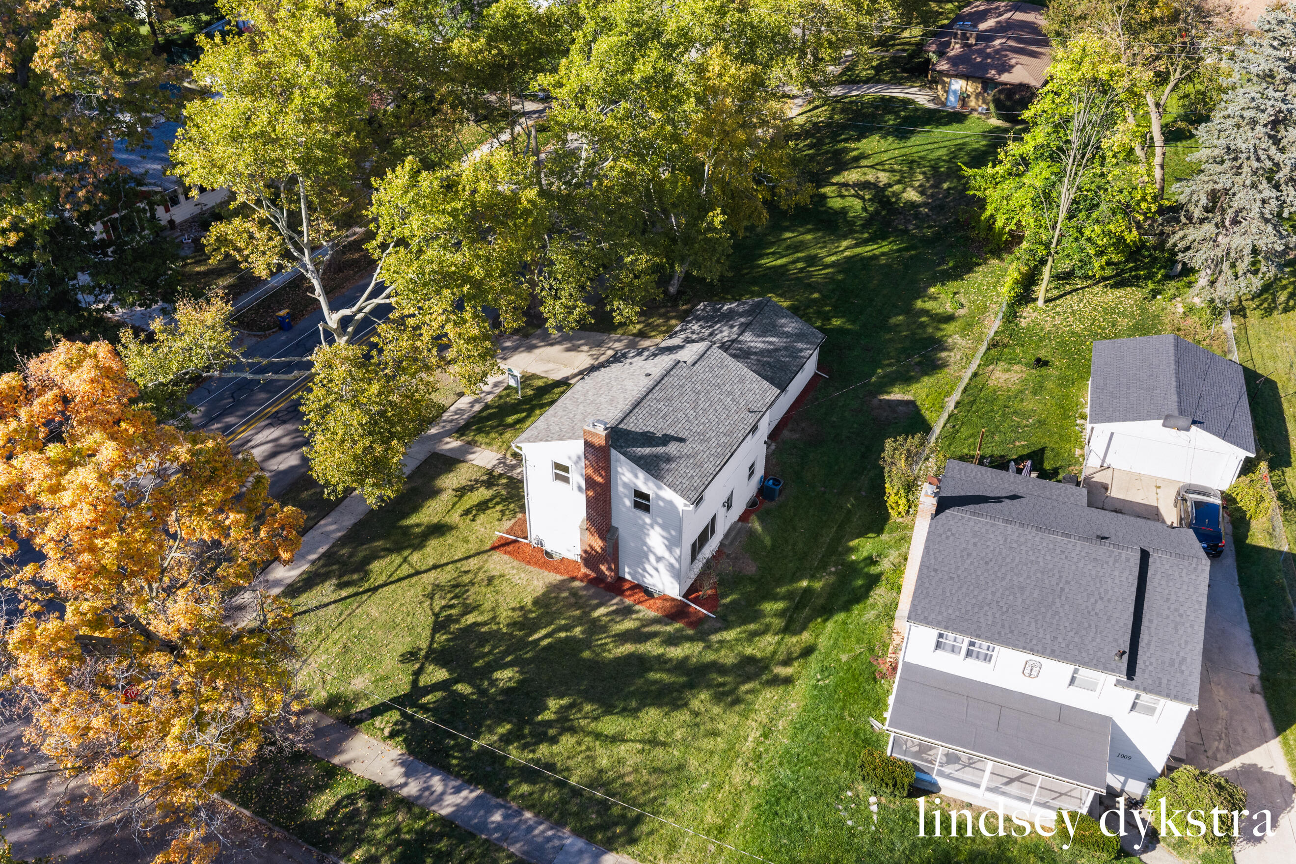 1842 Diamond Avenue NE Grand Rapids MI 49505