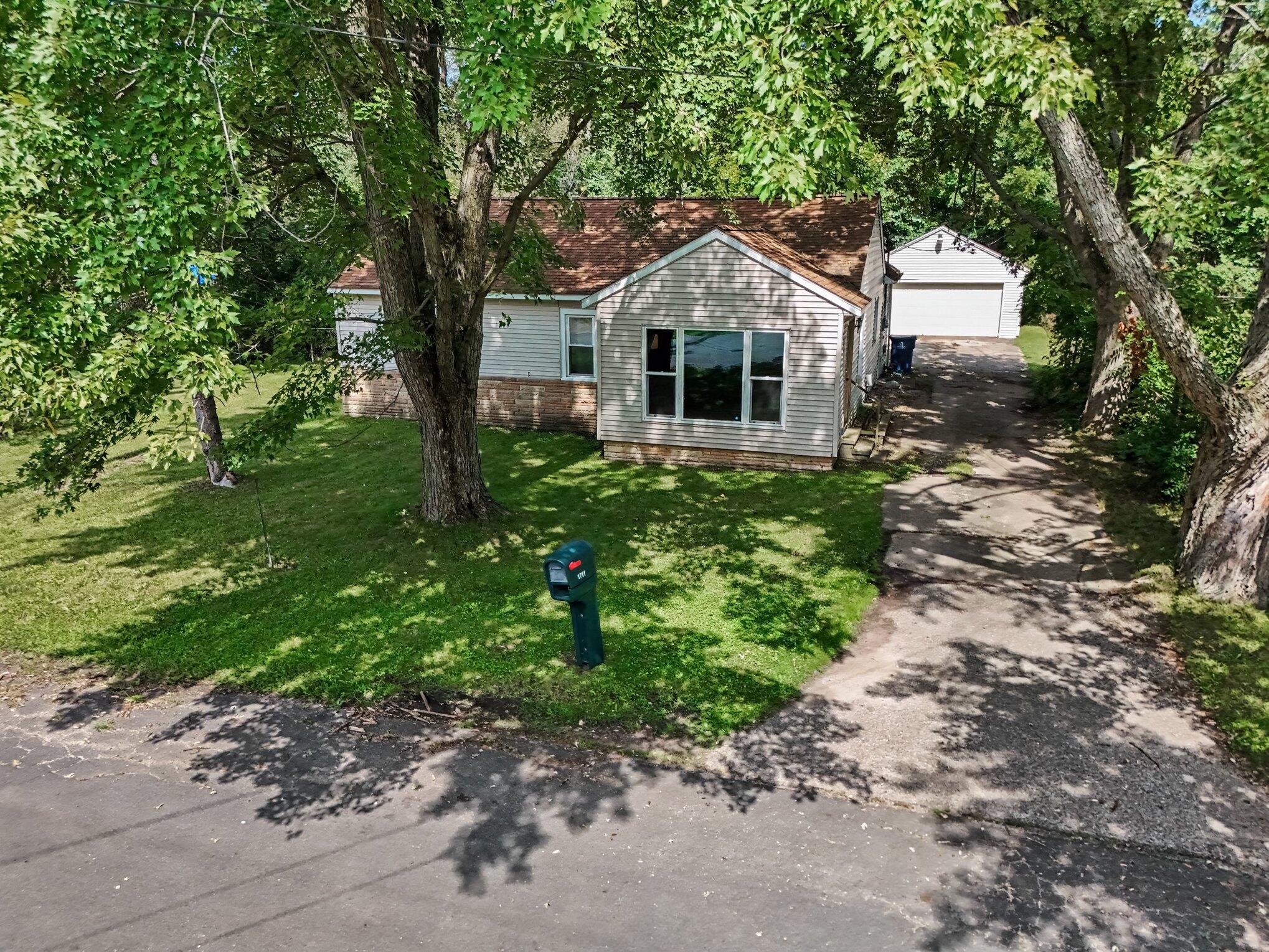 1711 Colby Avenue Kalamazoo MI 49004