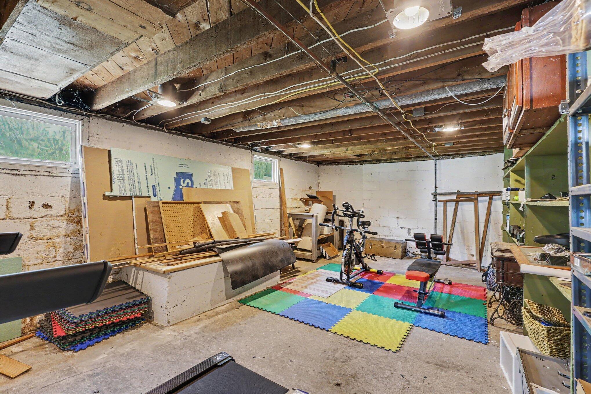 279 Wall Street Zeeland MI 49464