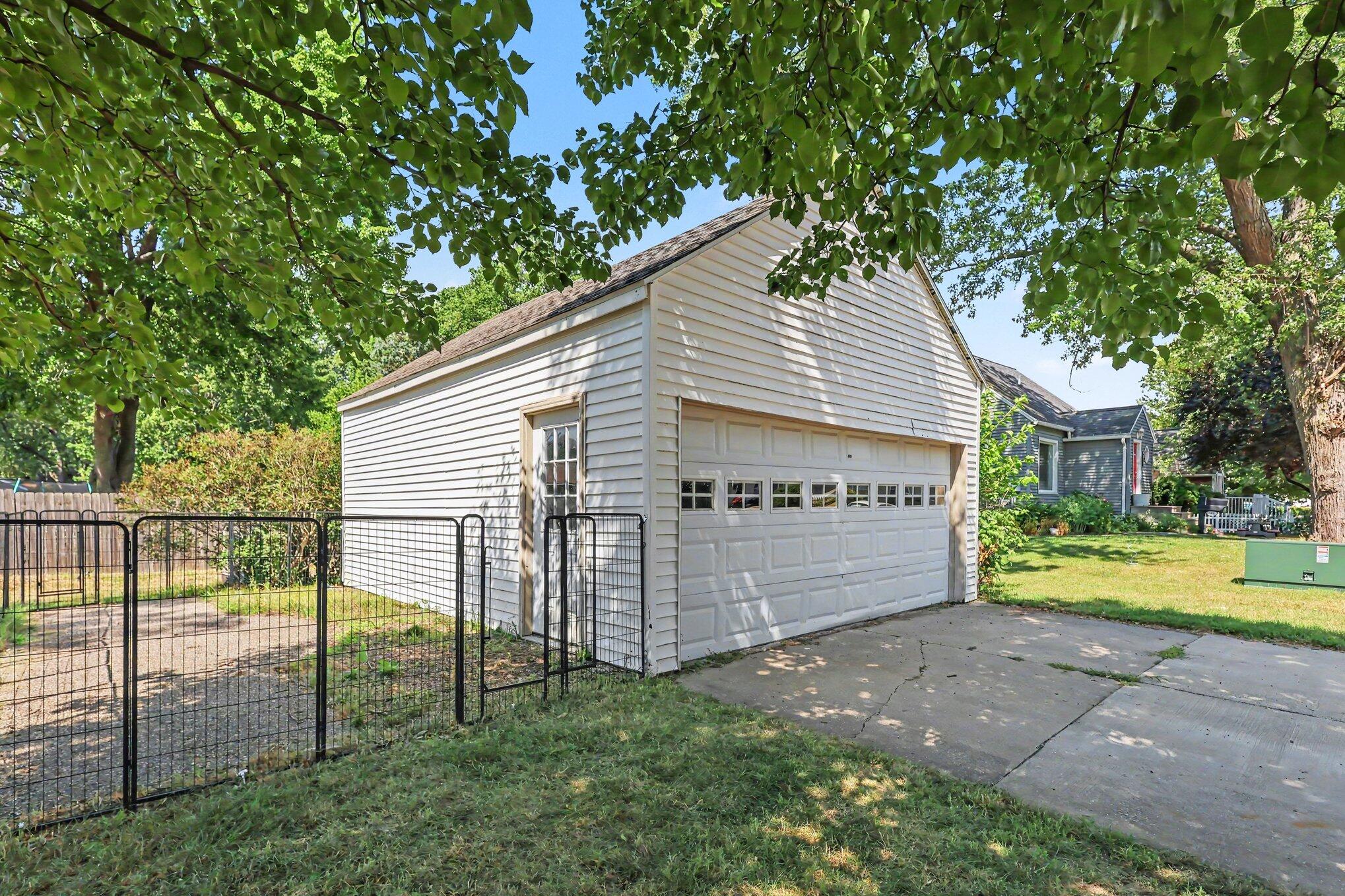 279 Wall Street Zeeland MI 49464