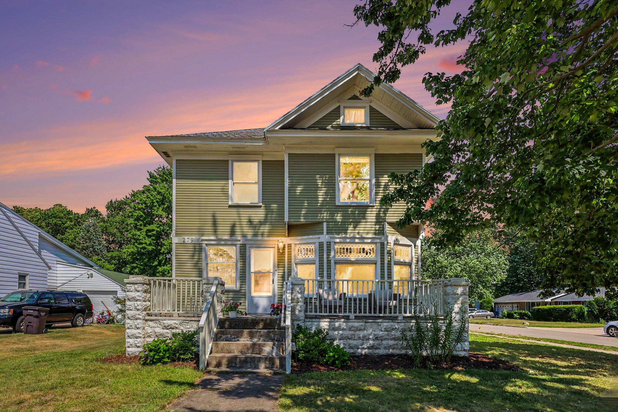 279 Wall Street Zeeland MI 49464