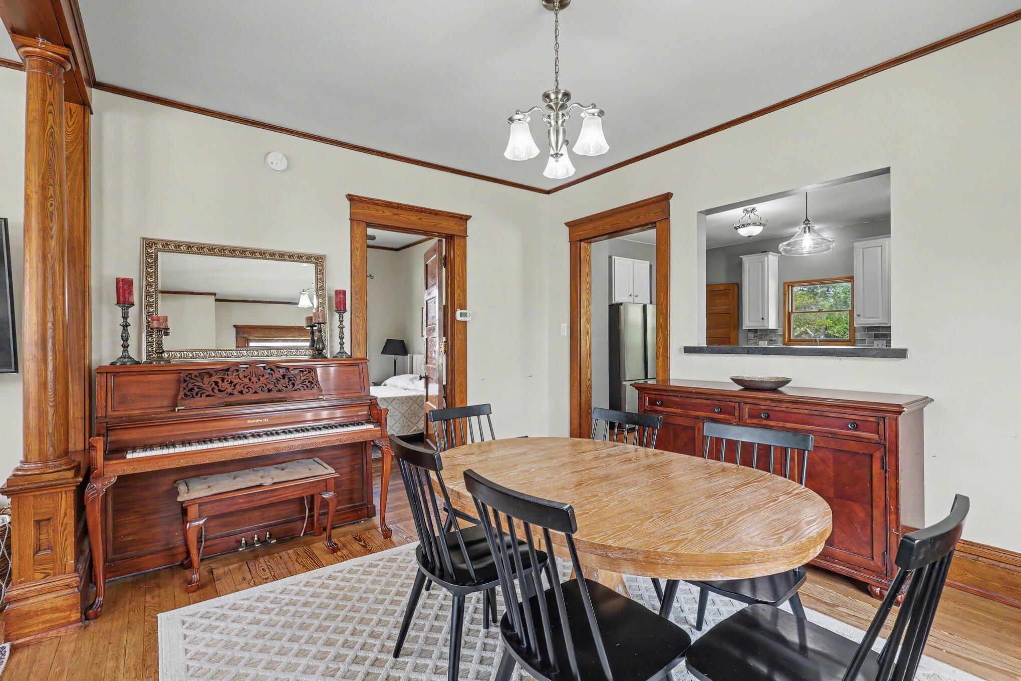 279 Wall Street Zeeland MI 49464