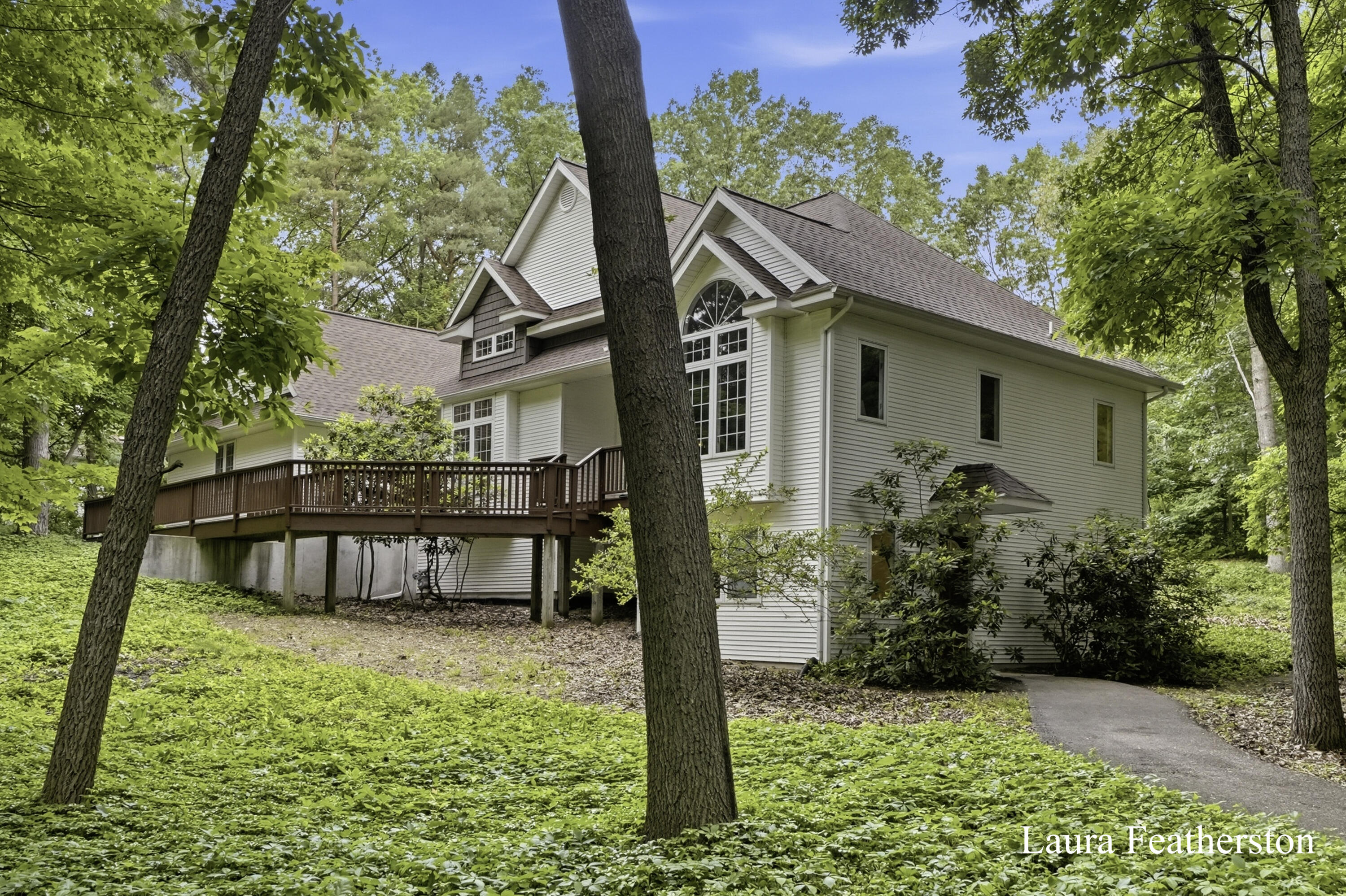 2291 Burton Pines Drive SE Grand Rapids MI 49546