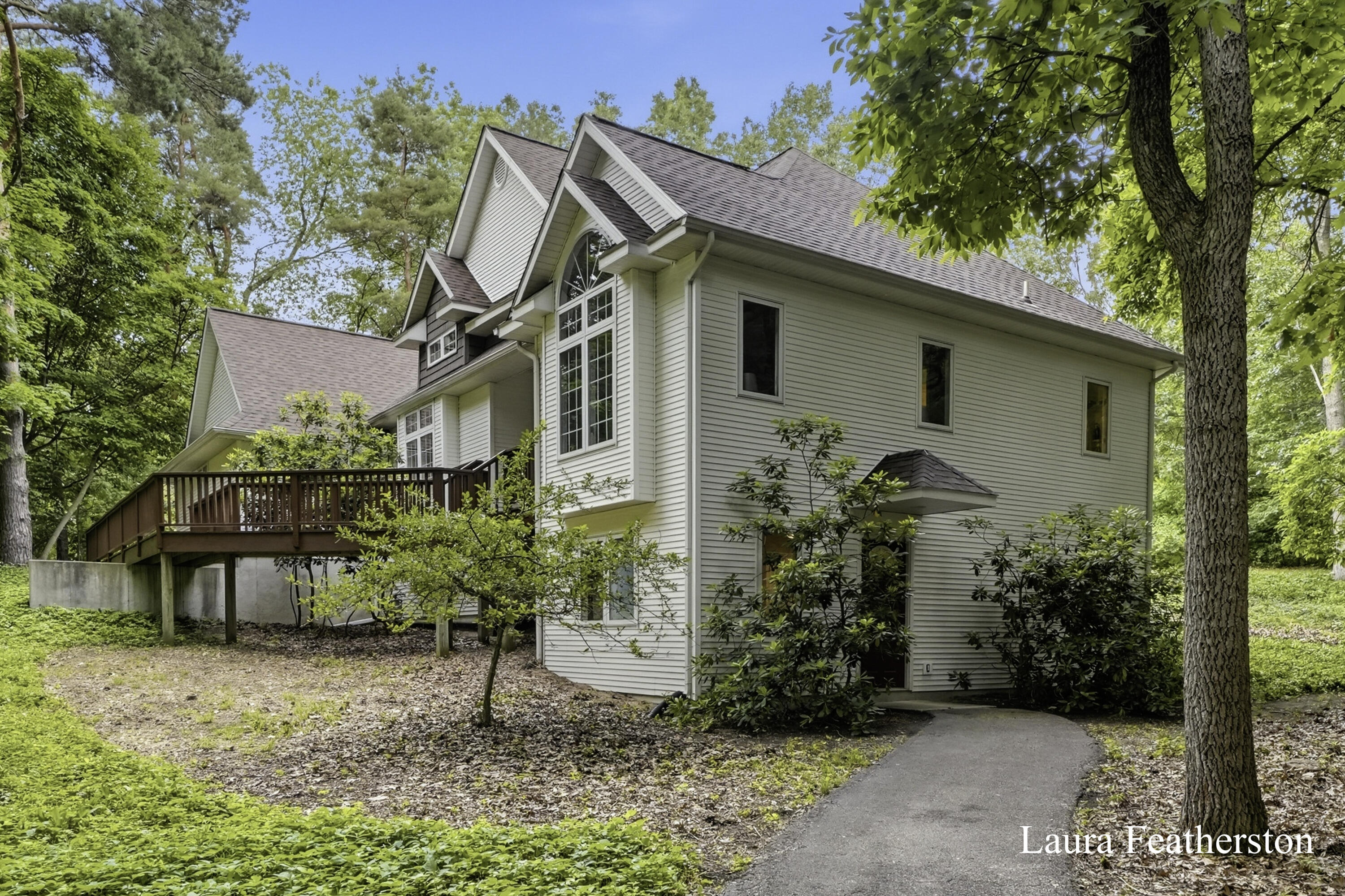 2291 Burton Pines Drive SE Grand Rapids MI 49546