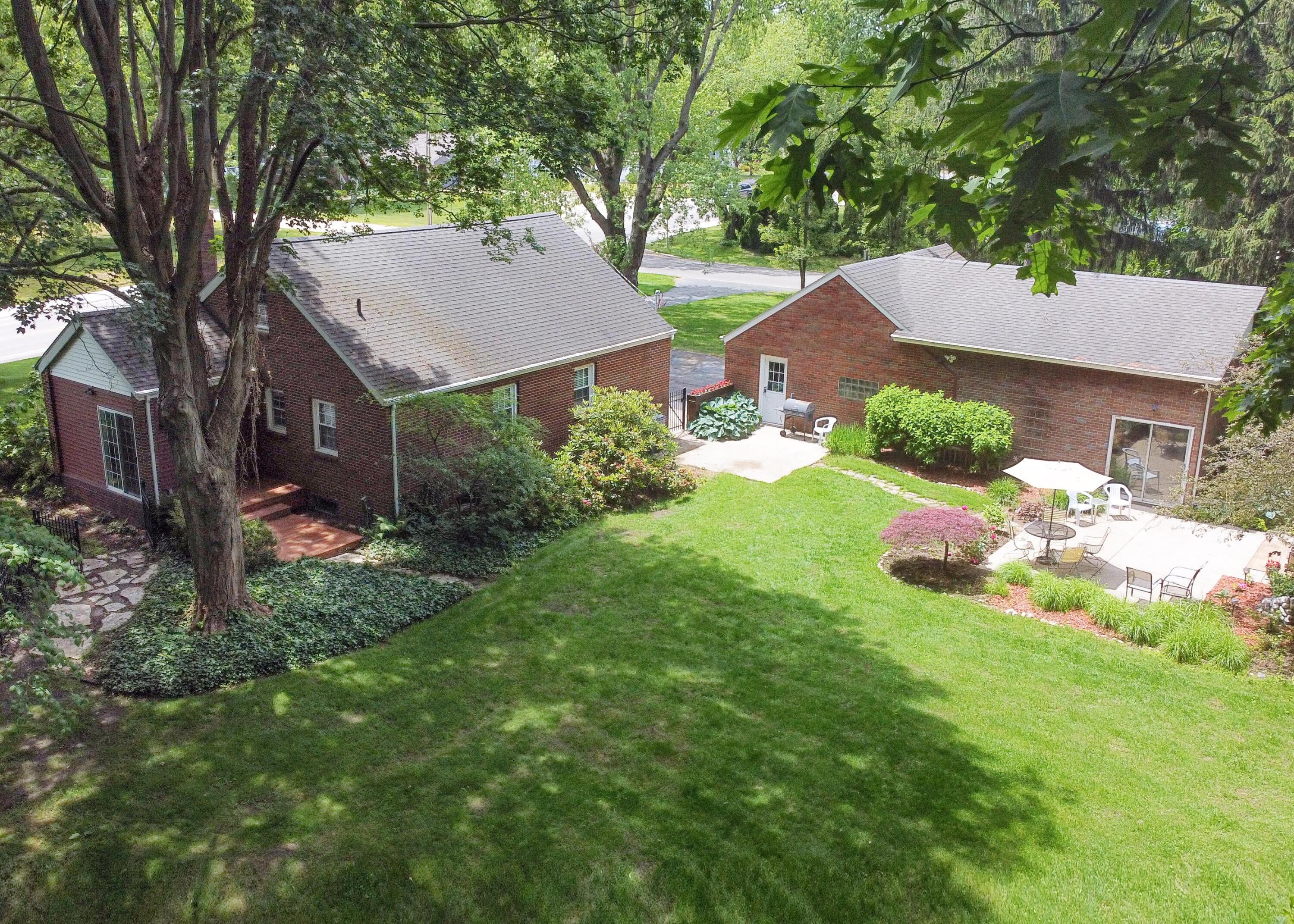 2429 W John Beers Road Stevensville MI 49127