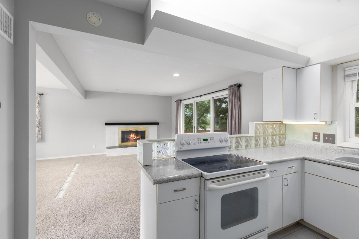 2647 Manitoba Court NE Grand Rapids MI 49525