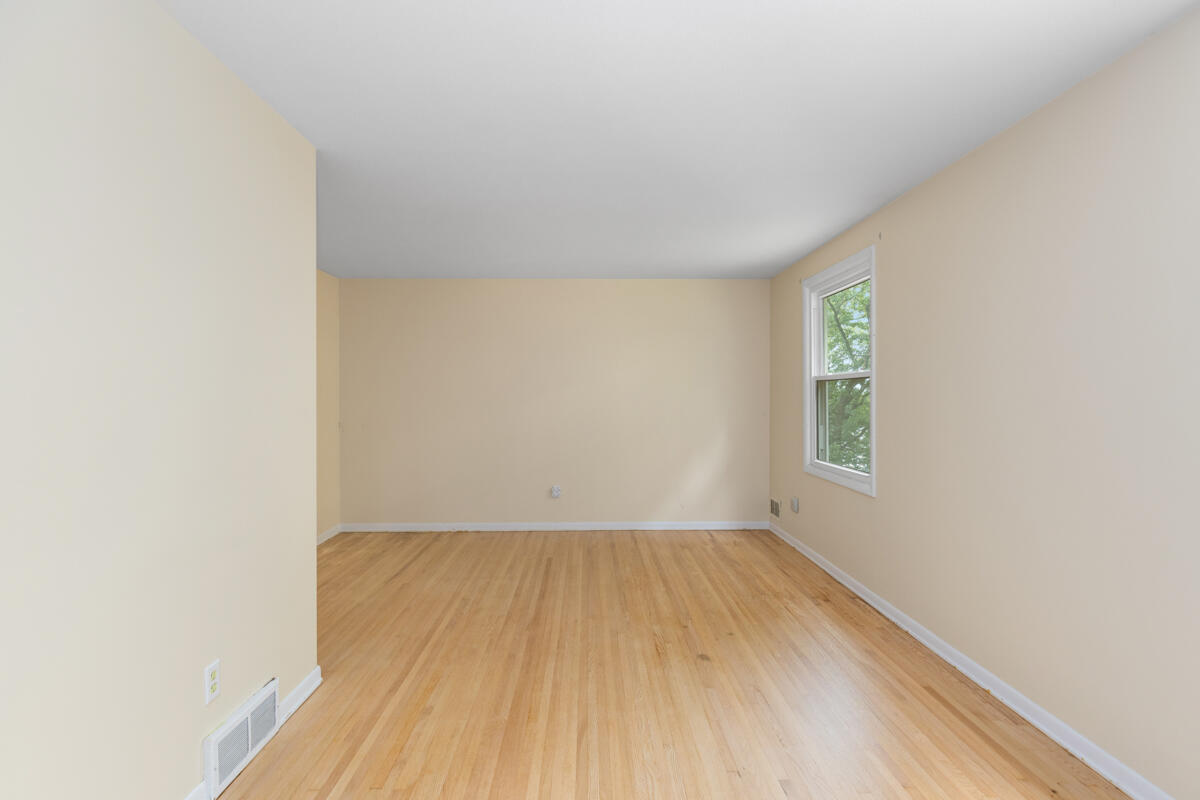 2647 Manitoba Court NE Grand Rapids MI 49525