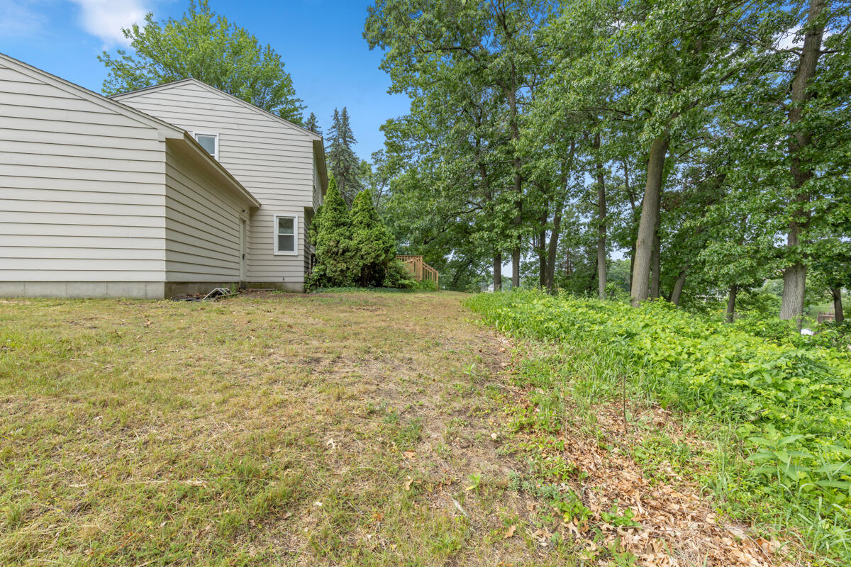 2647 Manitoba Court NE Grand Rapids MI 49525