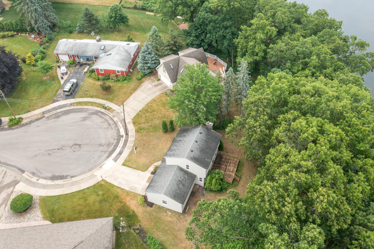 2647 Manitoba Court NE Grand Rapids MI 49525