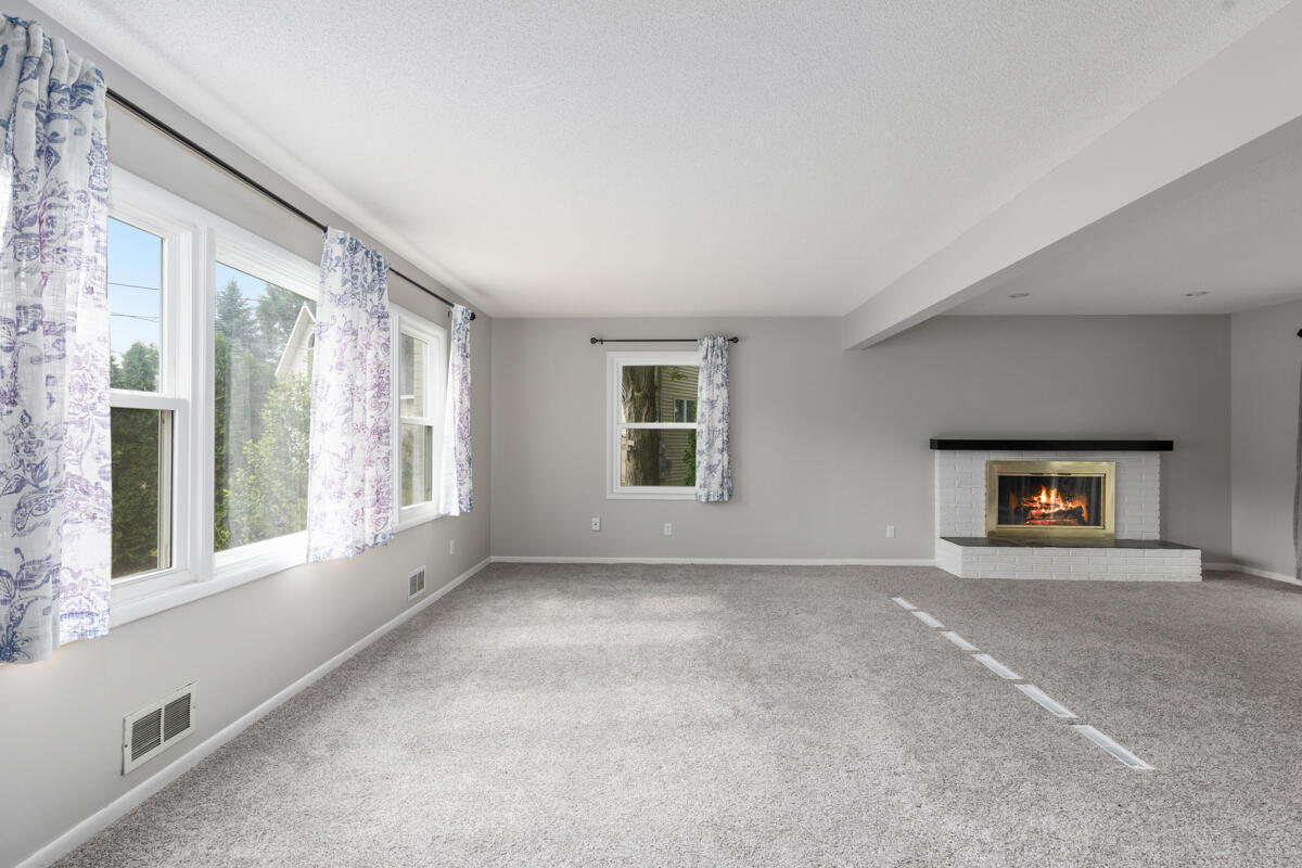 2647 Manitoba Court NE Grand Rapids MI 49525