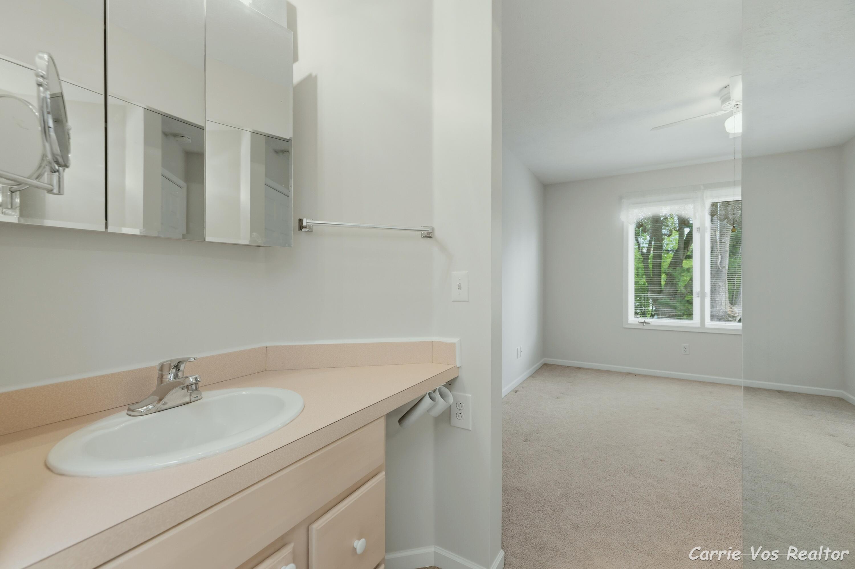 736 Halena Street NE Grand Rapids MI 49505
