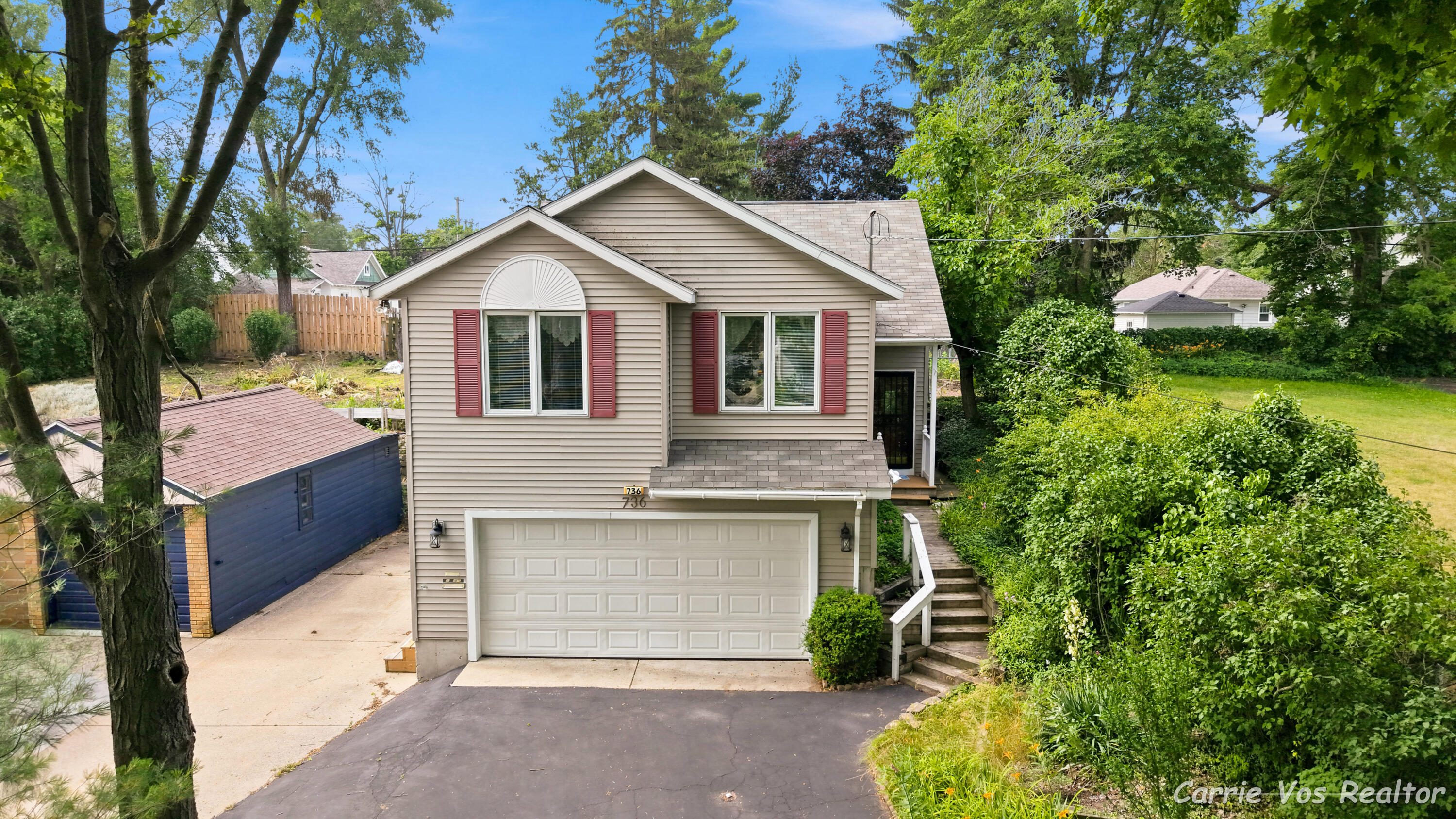736 Halena Street NE Grand Rapids MI 49505