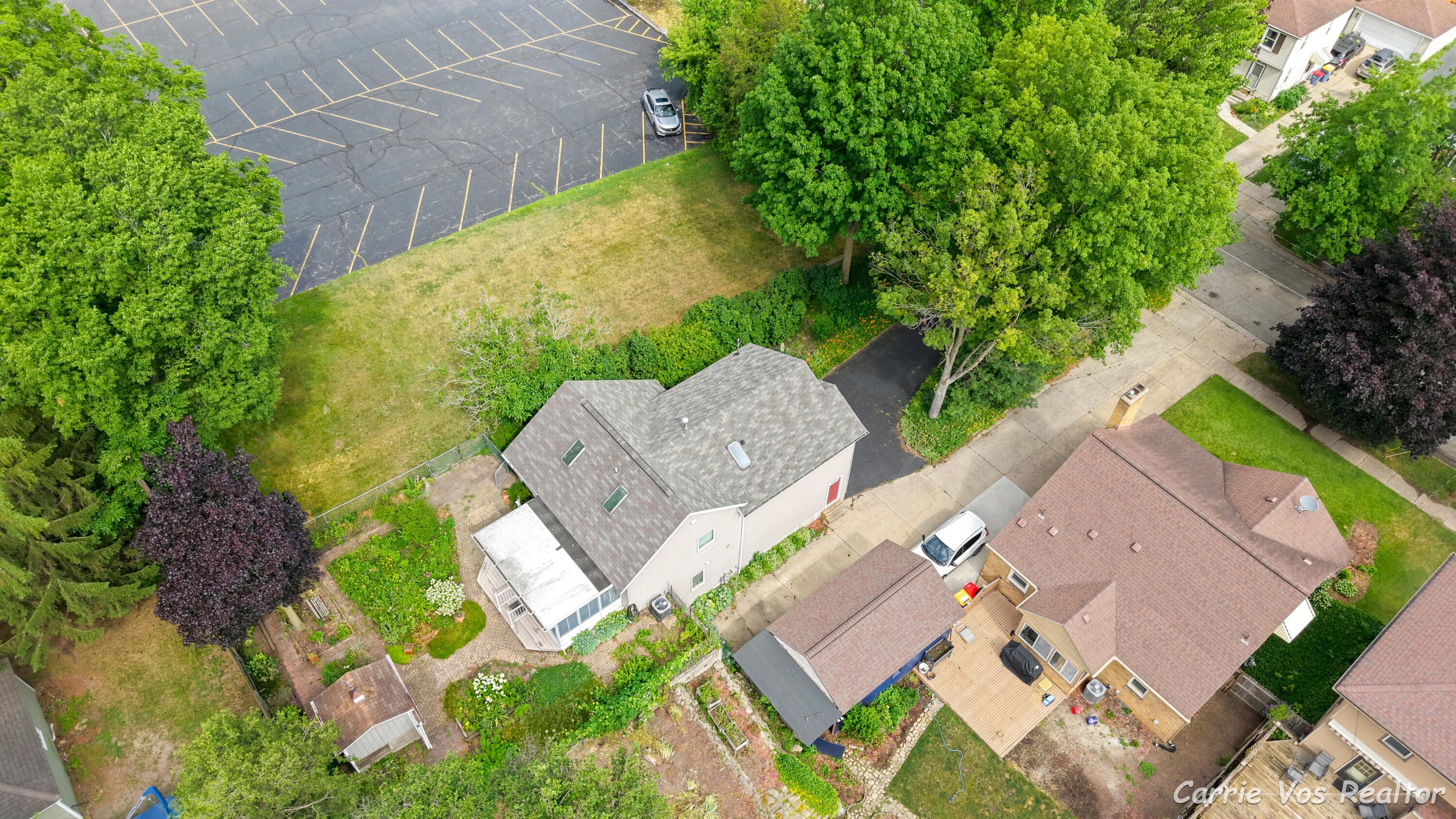 736 Halena Street NE Grand Rapids MI 49505