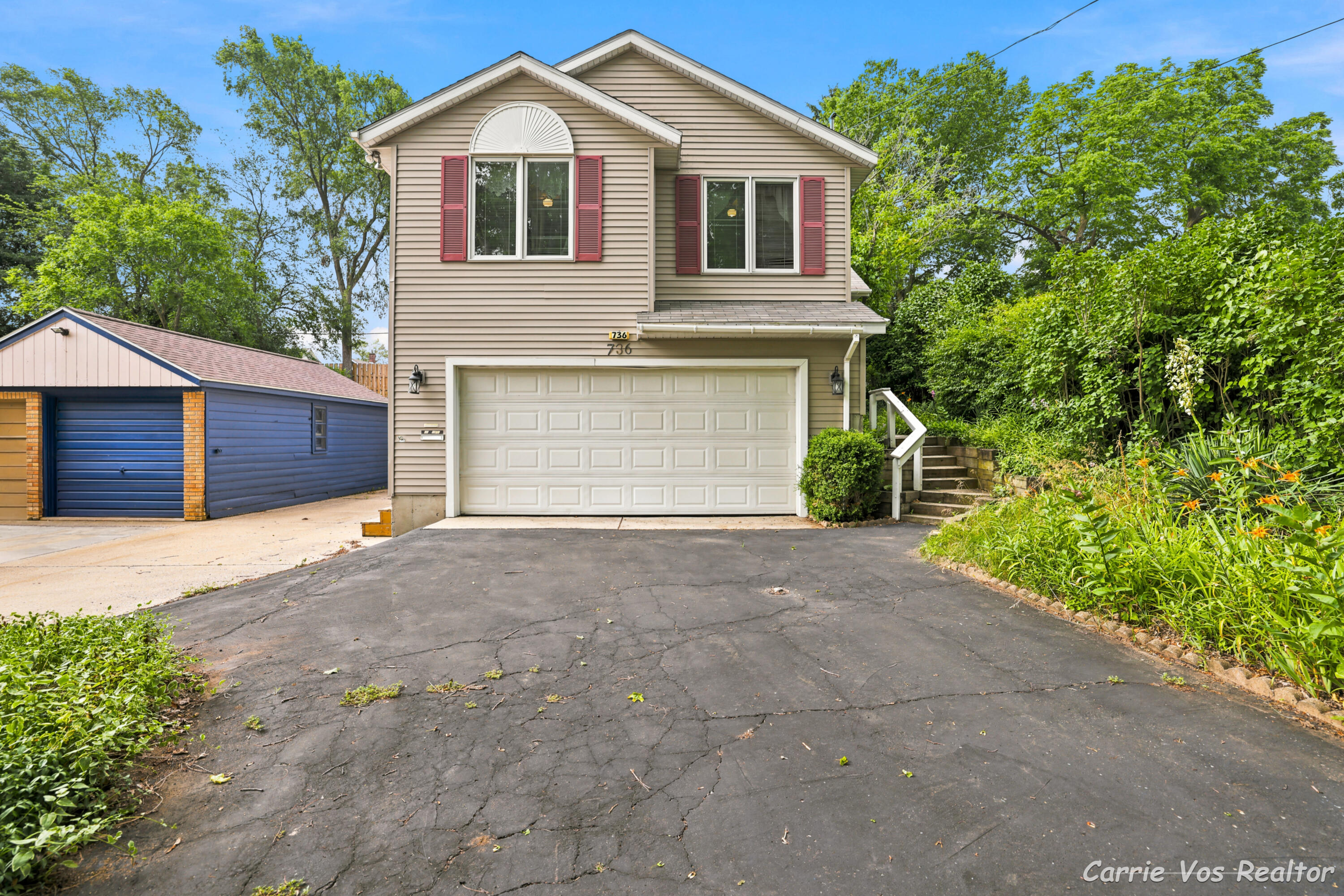 736 Halena Street NE Grand Rapids MI 49505
