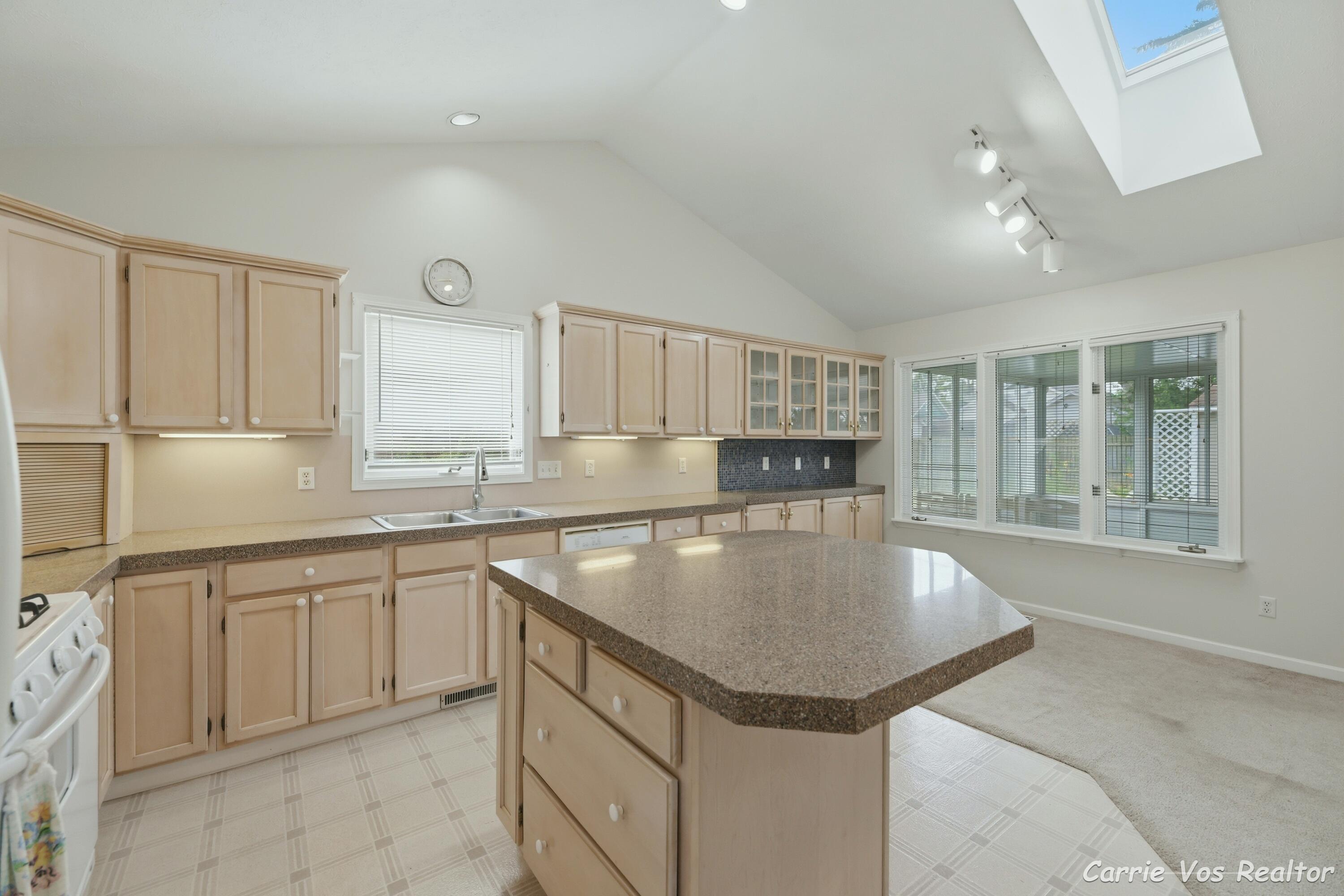 736 Halena Street NE Grand Rapids MI 49505