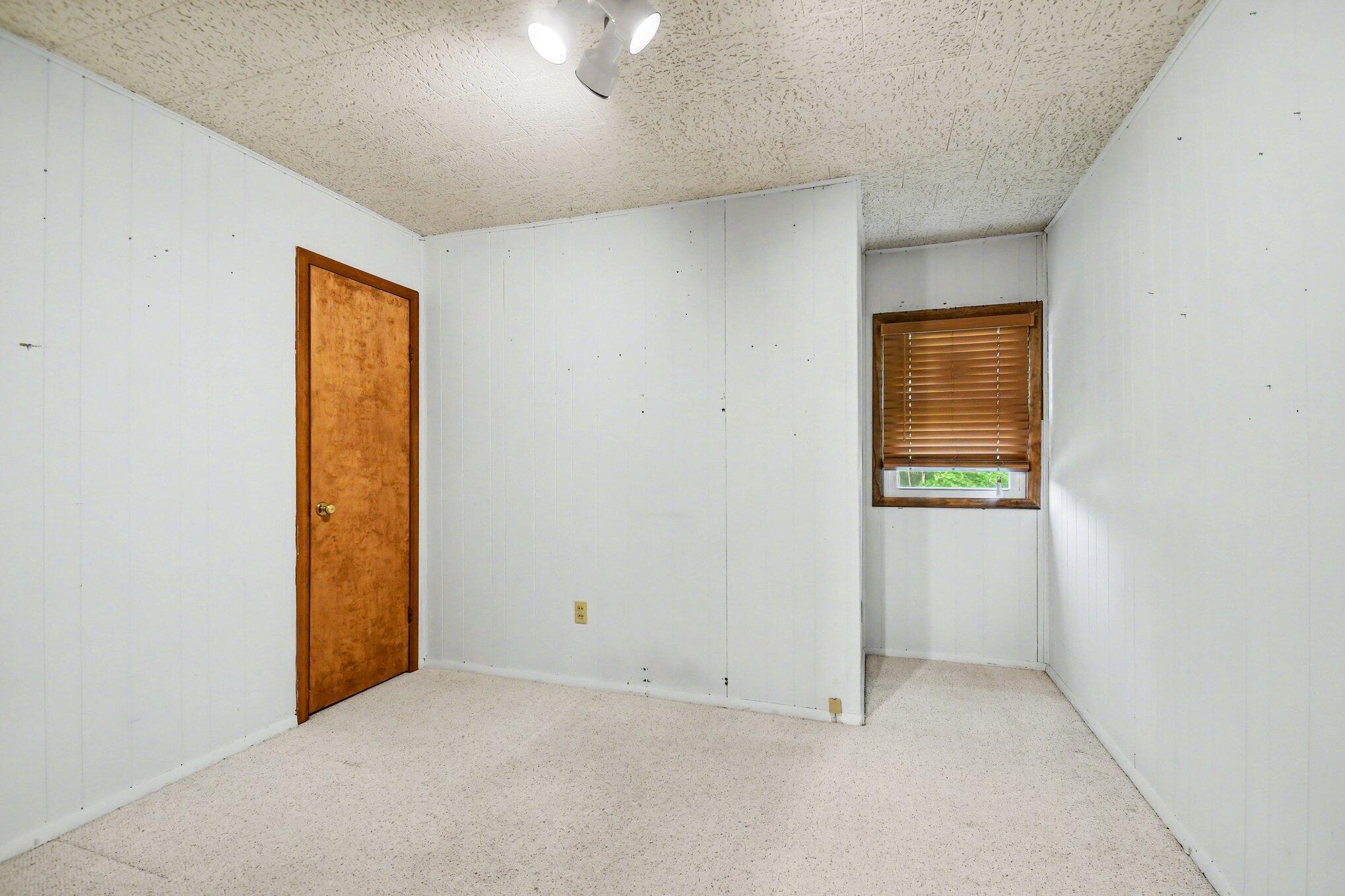 21583 Calvin Hill Street Cassopolis MI 49031