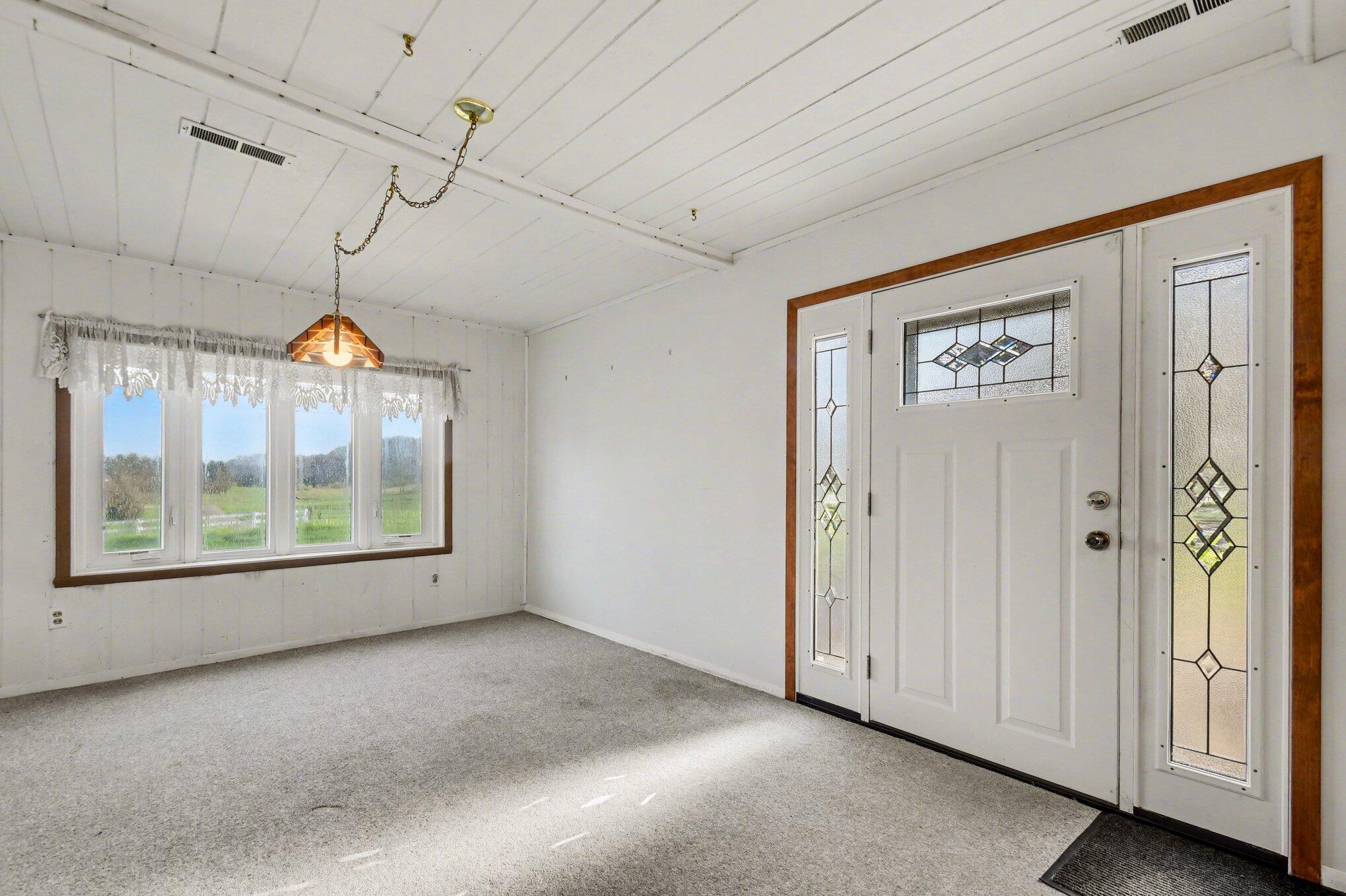 21583 Calvin Hill Street Cassopolis MI 49031