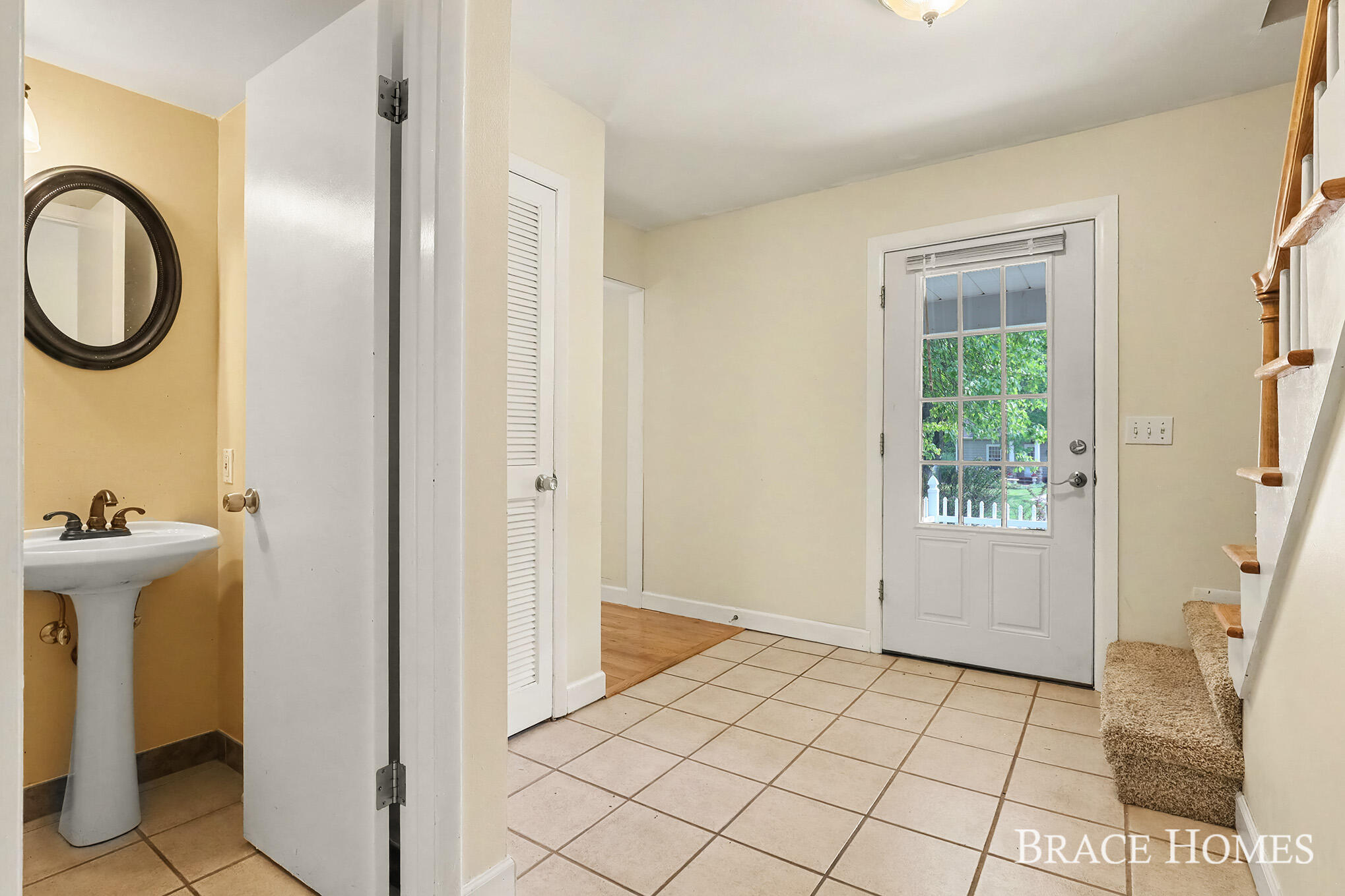 6197 Dunbarton Street SE Ada MI 49301