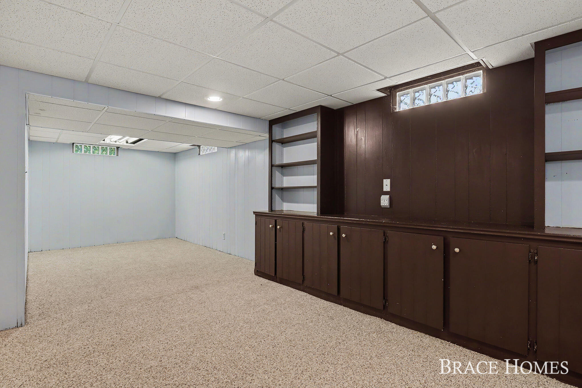 6197 Dunbarton Street SE Ada MI 49301