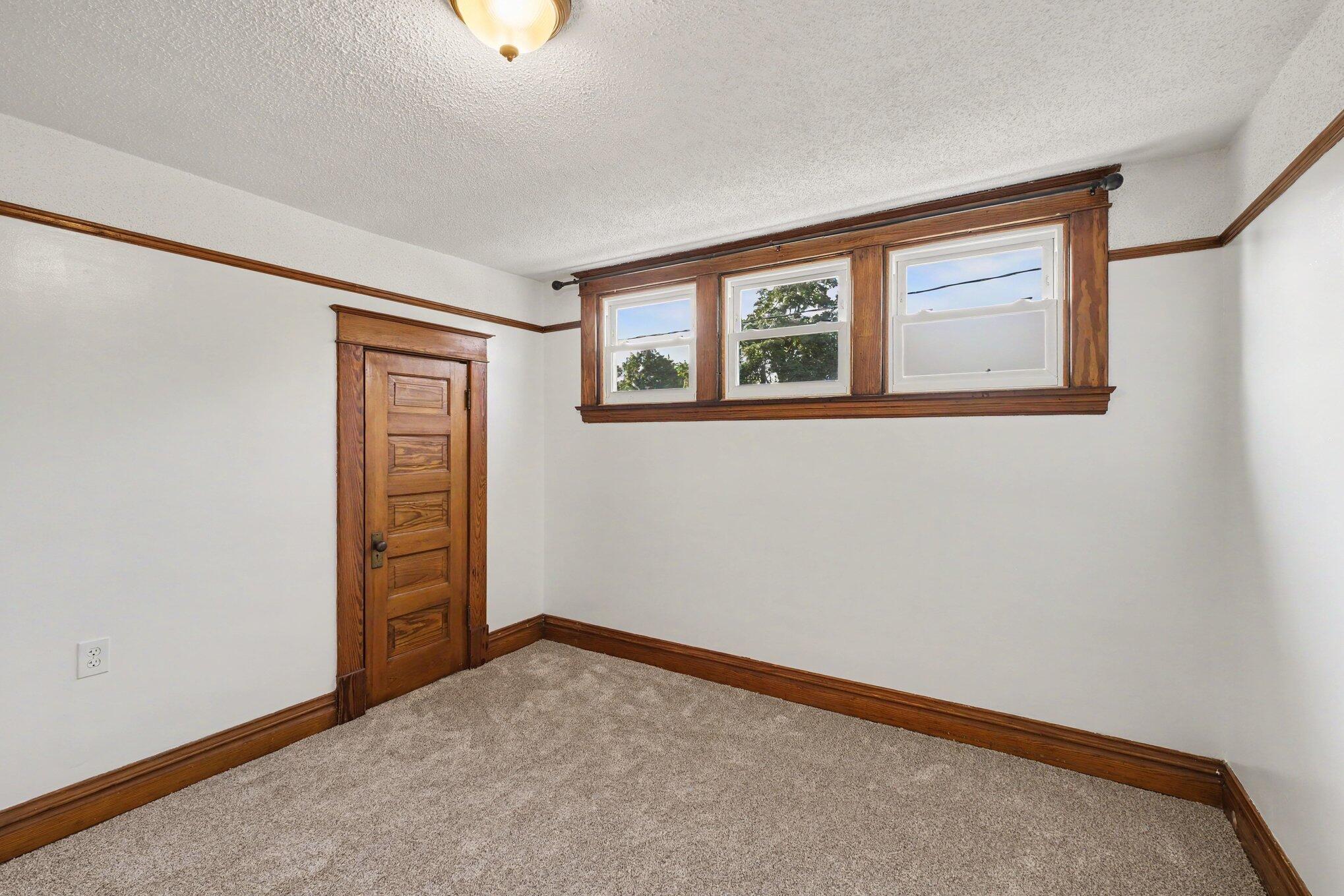 641 Lincoln Avenue NW Grand Rapids MI 49504