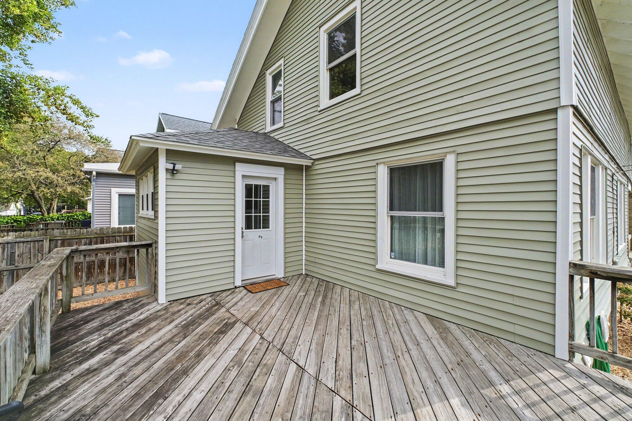 641 Lincoln Avenue NW Grand Rapids MI 49504
