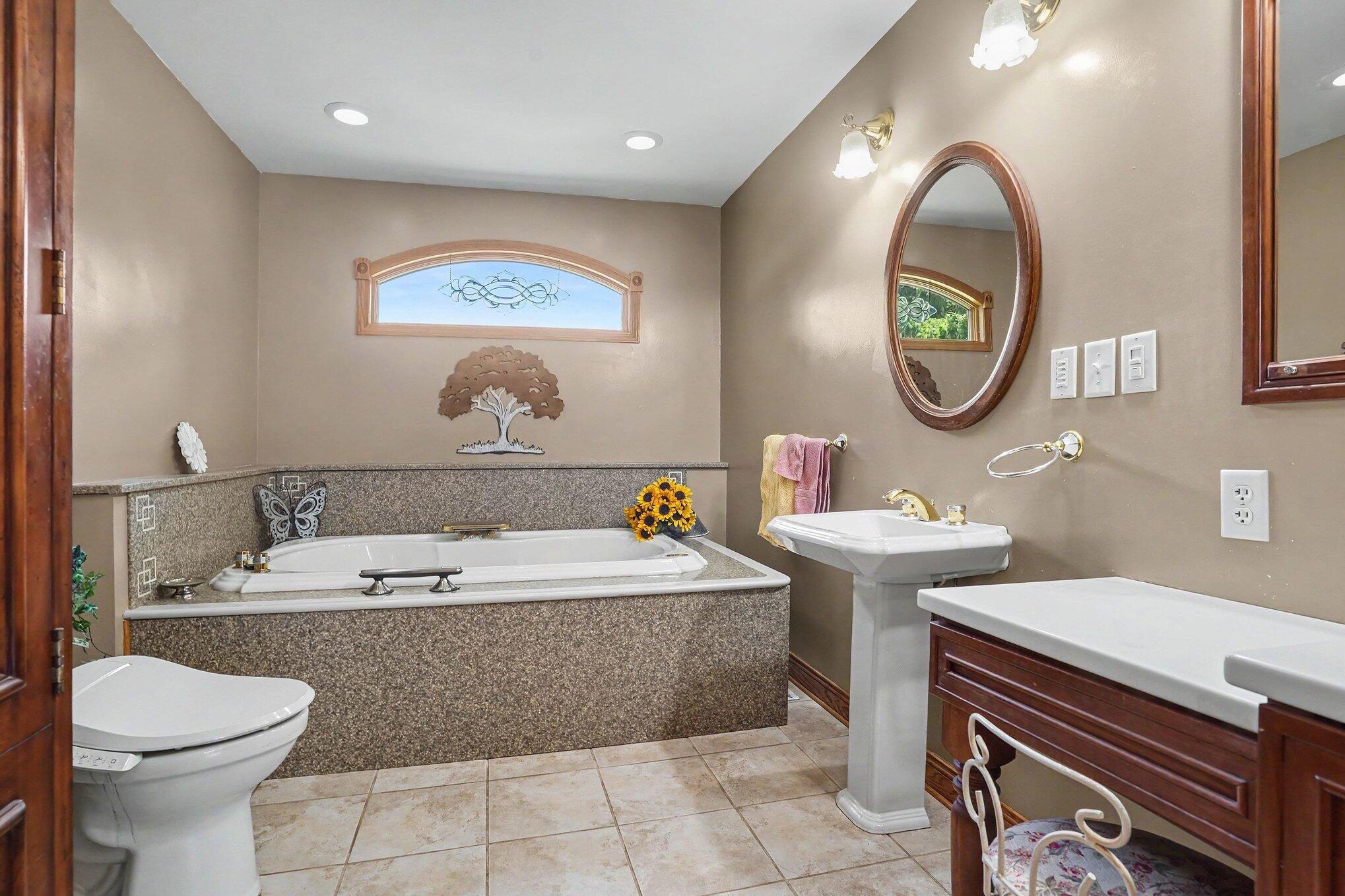 15332 Kevin Grand Haven MI 49417