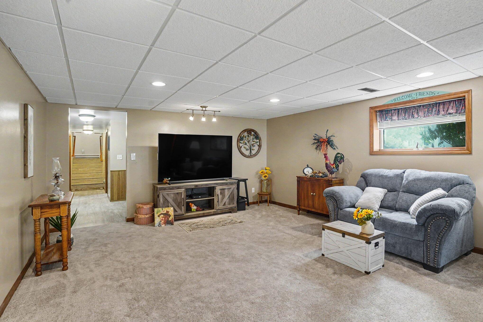 15332 Kevin Grand Haven MI 49417