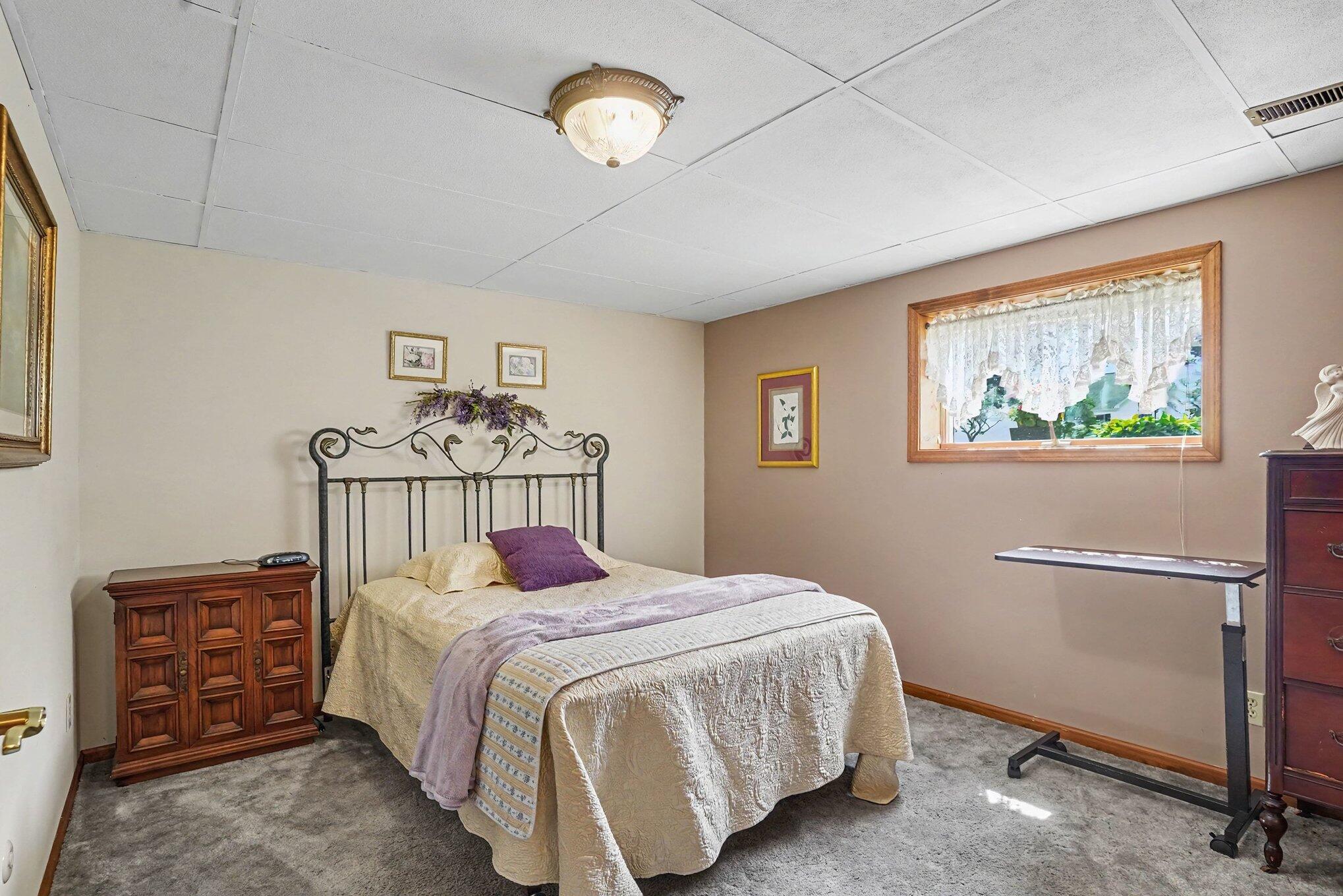 15332 Kevin Grand Haven MI 49417